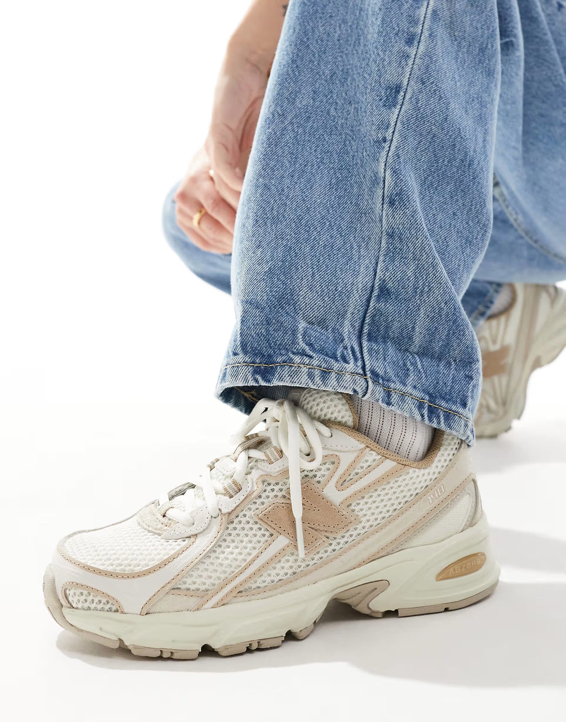 New Balance 740 trainers in beige and tan | ASOS | ASOS (Global)