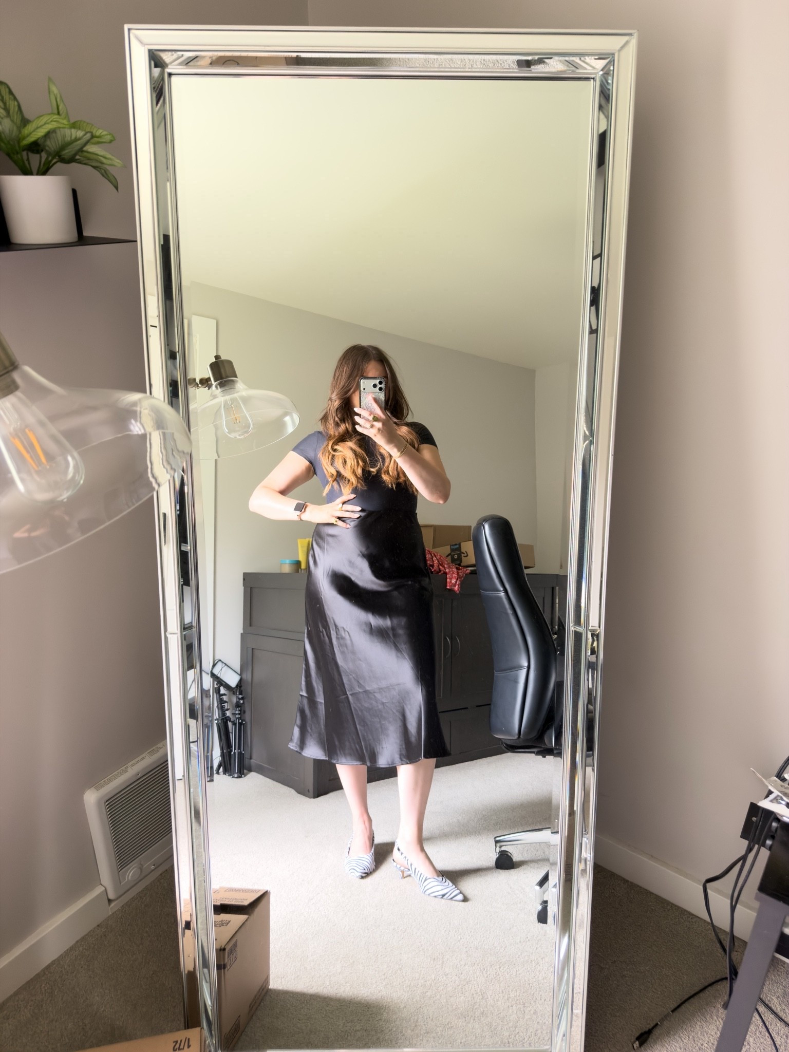 I absolutely love a satin skirt especially for an Italian dinner. This outfit is giving very much European summer and that is the vibe I’m always going for.

#LTKootd #LTKMidsize #LTKWorkwear