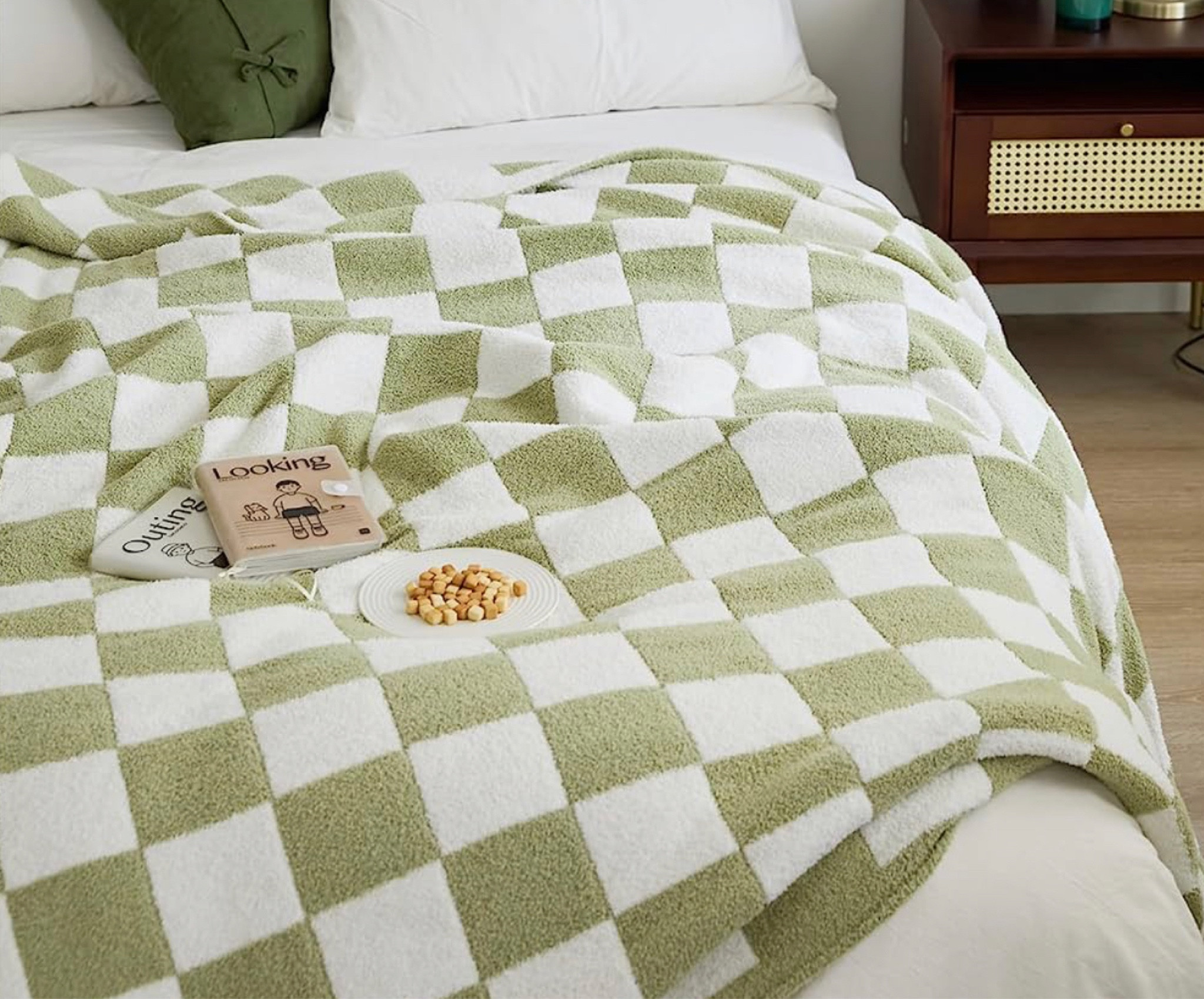 prime day deal on this gorgeous checkered blanket! 

prime day, blanket, checkered blanket, blanket, pretty blanket 

#LTKsalealert #LTKxPrimeDay #LTKhome