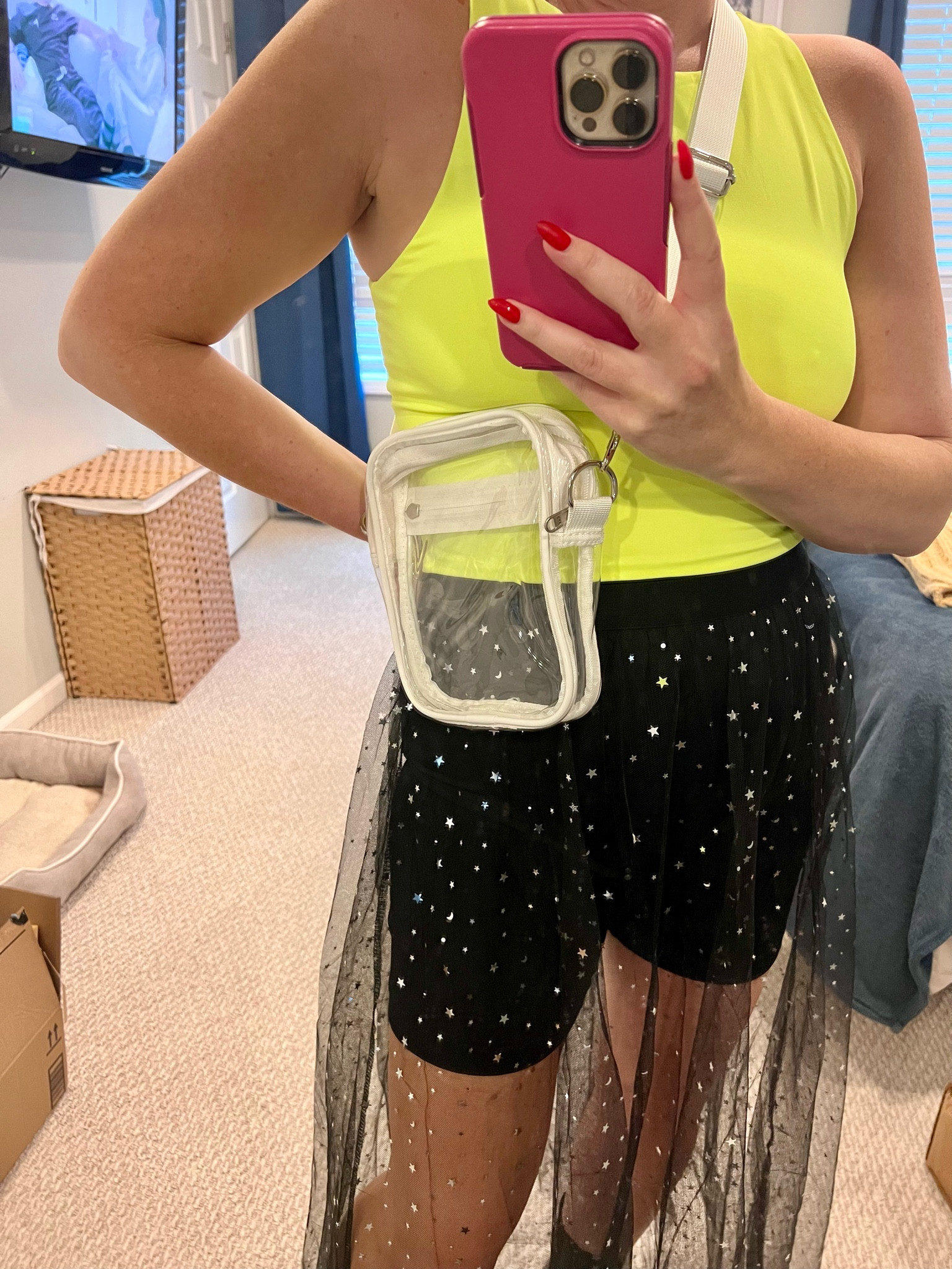 Clear pause for a concert or festival 
Lollapalooza 
Festival 
Concert
Clear purse

#LTKFindsUnder50 #LTKSeasonal #LTKParties