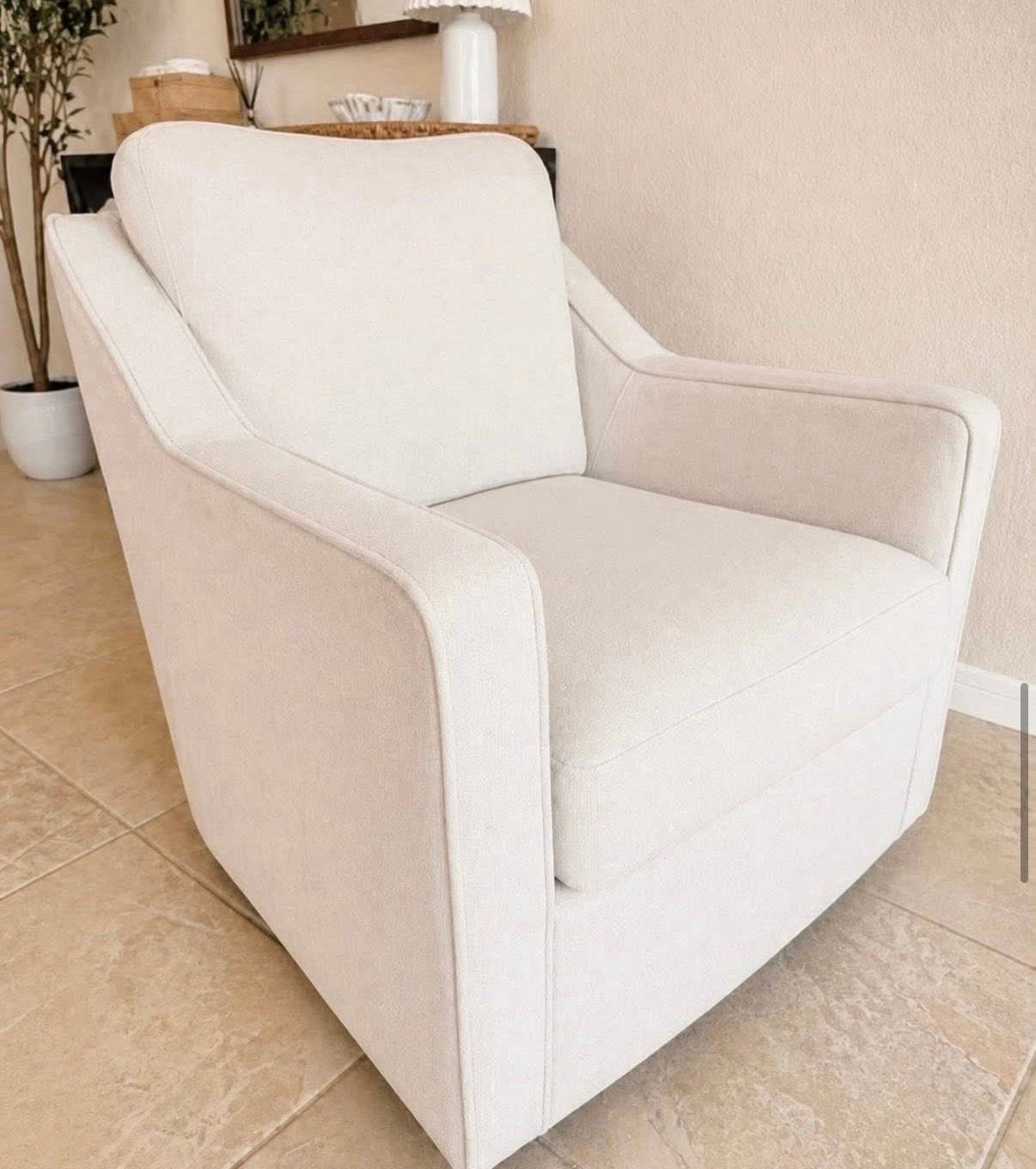 ✨ 59% OFF my viral swivel accent chair right now 🙌

this chair has been one of the top sellers on my LTK this year and honestly looks WAY more expensive than it is

✔ 360° swivel  
✔ removable + reversible cushions  
✔ linen blend or microfiber suede options  

it has that clean designer look but is actually comfortable enough to use every day 🤍

I’ve seen it styled in living rooms, bedrooms, offices, and little reading corners — it works almost anywhere

if you’ve been waiting for a good accent chair deal, this is one of the best prices I’ve seen on it

#LTKMothersDay #LTKselfcare #LTKdayinmylife #LTKHome #SwivelChair #HomeDecorDeals #NeutralHomeDecor #DesignerLookForLess #WayDay #CozyHome

#LTKMothersDay #LTKmomlife #LTKdayinmylife