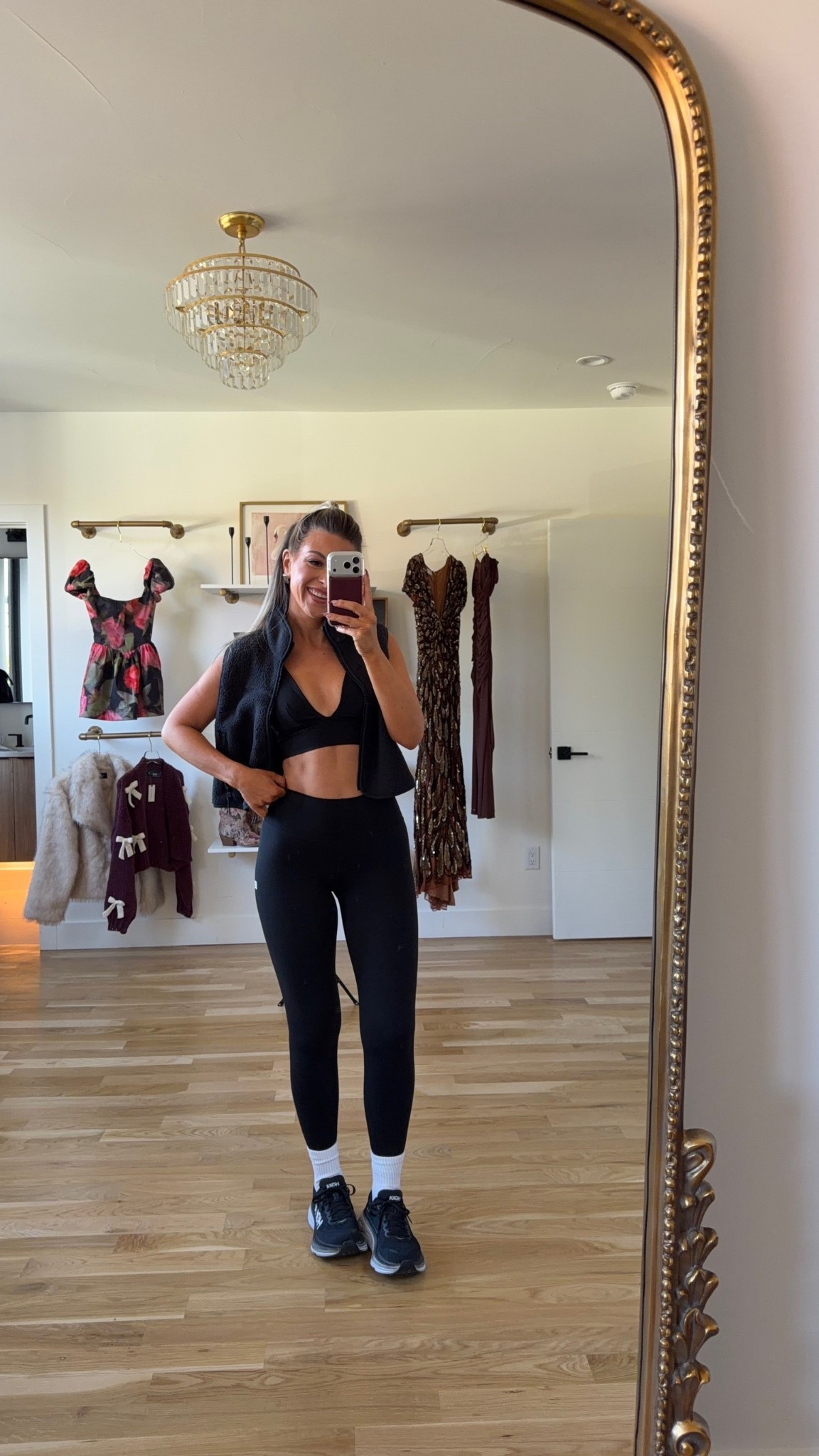 Vuori cozy loungewear and fitness sets are the perfect closet staple 

Wearing smalls in tops and leggings

Loungewear
Sweatpants set
Hoodie
Sports bra
Athletic vest
Leggings
Jackets
Everyday causal

#LTKSeasonal #LTKActive #LTKStyleTip