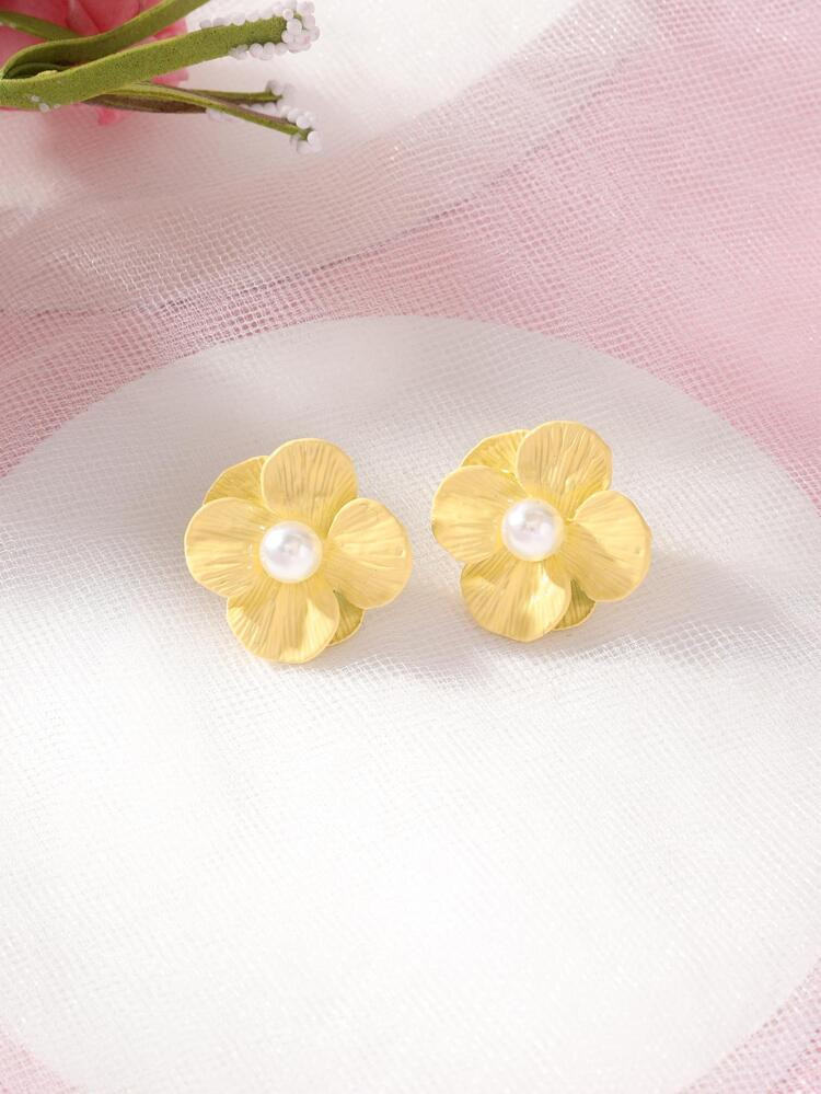 1pair Fashionable Zinc Alloy Faux Pearl Decor Flower Stud Earrings For Women For Daily Decoration | SHEIN