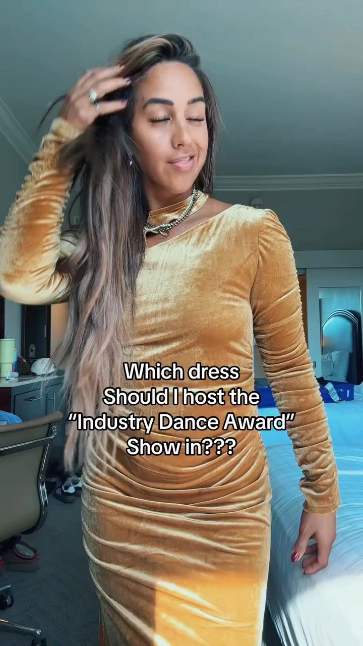 Which dress do you like best?!? Use code Tia15ivycity at checkout🤩💕

Xo
Tia 🐝 

#LTKStyleTip #LTKParties #LTKSeasonal