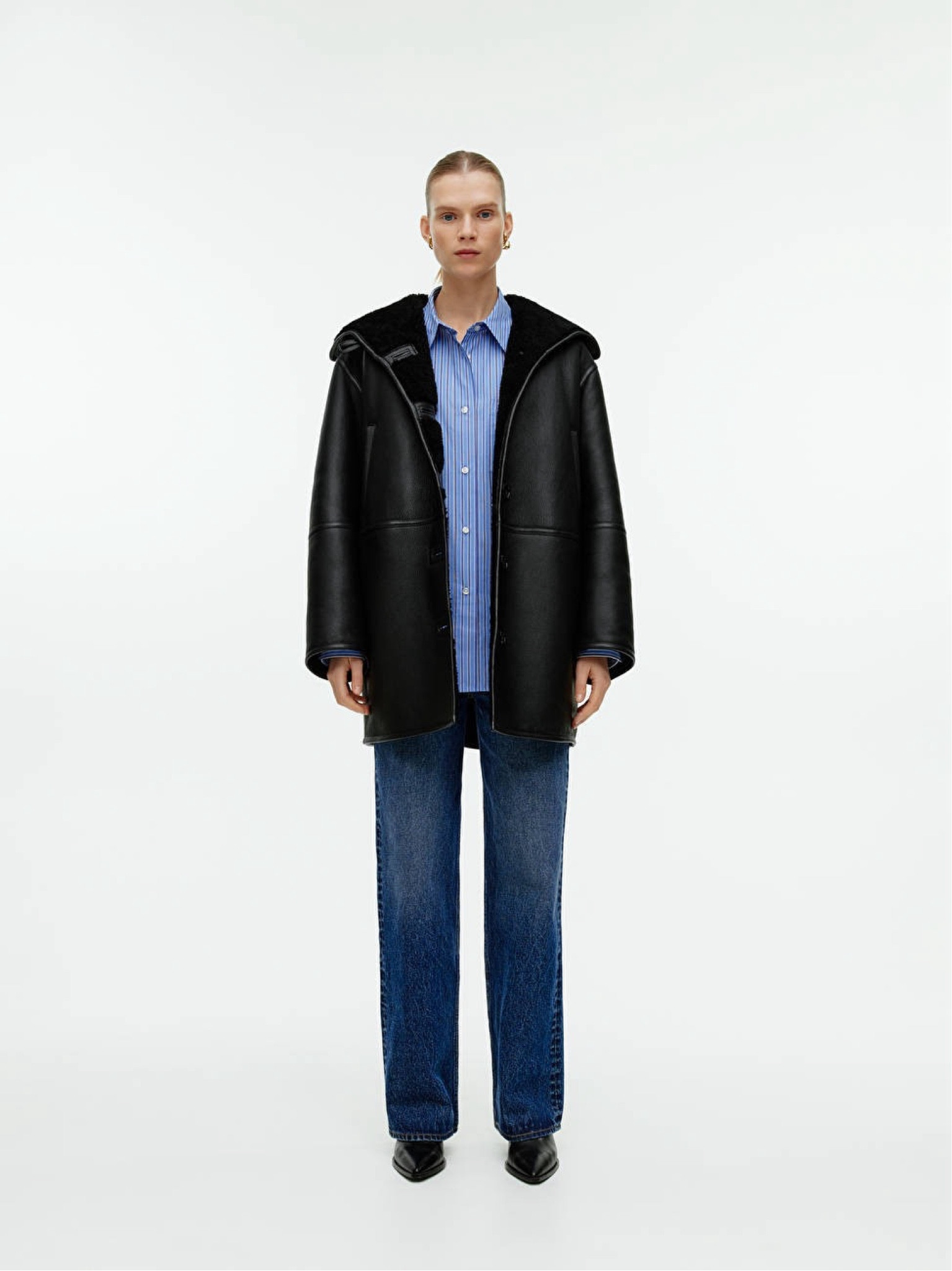 It’s heavy, it’s warm, it’s chunky, it’s oversized, it’s worth it! 

#LTKMostLoved #LTKstyletip #LTKworkwear