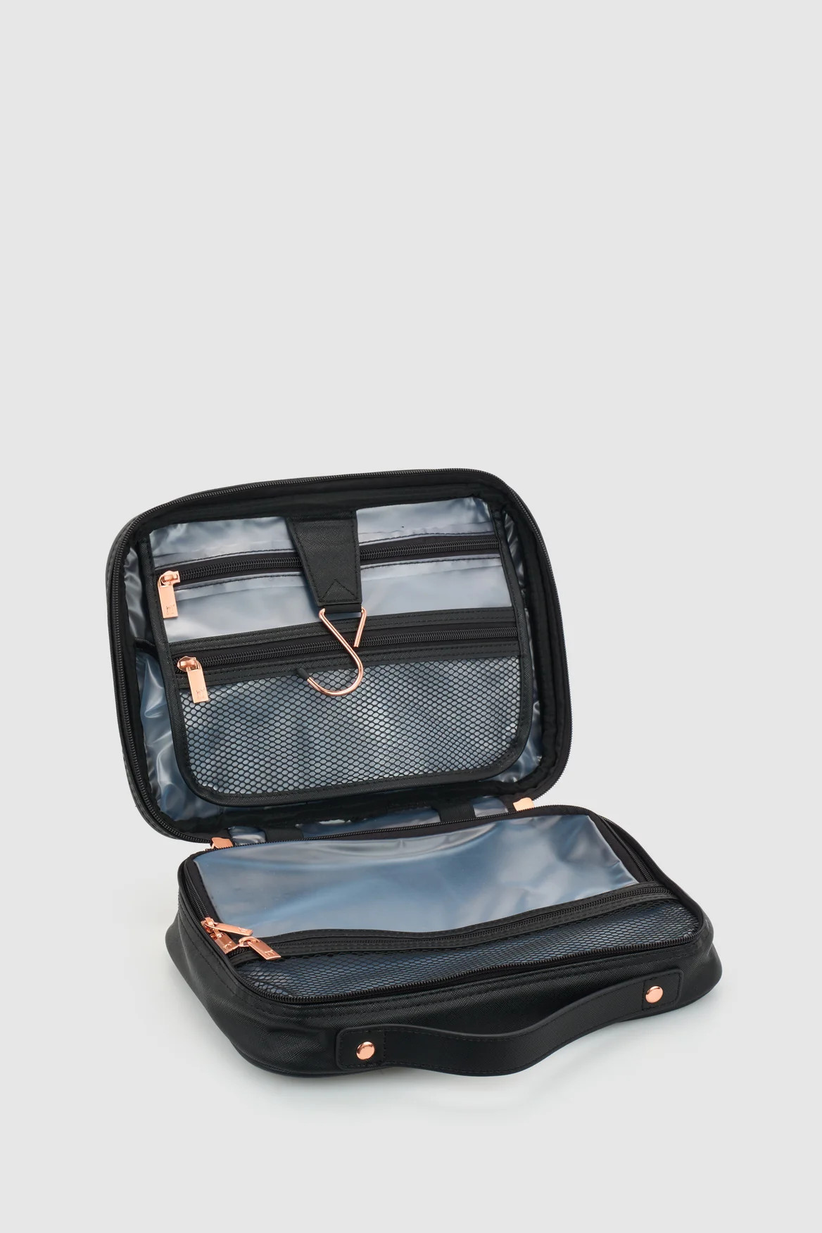 Relm Toiletry Bag | Strand Australia