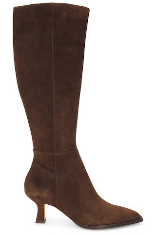 Auggie Boot in Dark Brown | Revolve Clothing (Global)