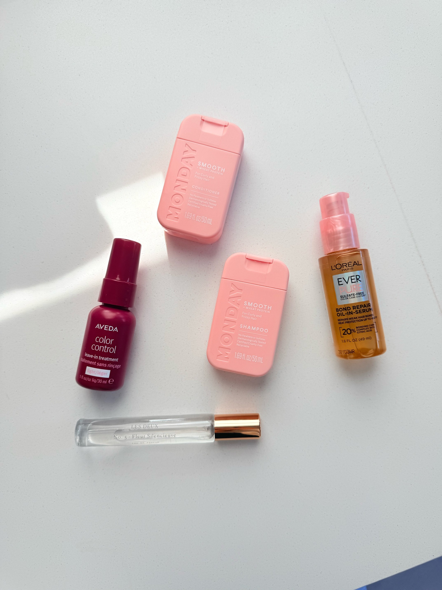 Travel essentials ✈️




Travel size , Monday hair care , Aveda, travel perfume 


#LTKFestival #LTKselfcare #LTKTravel