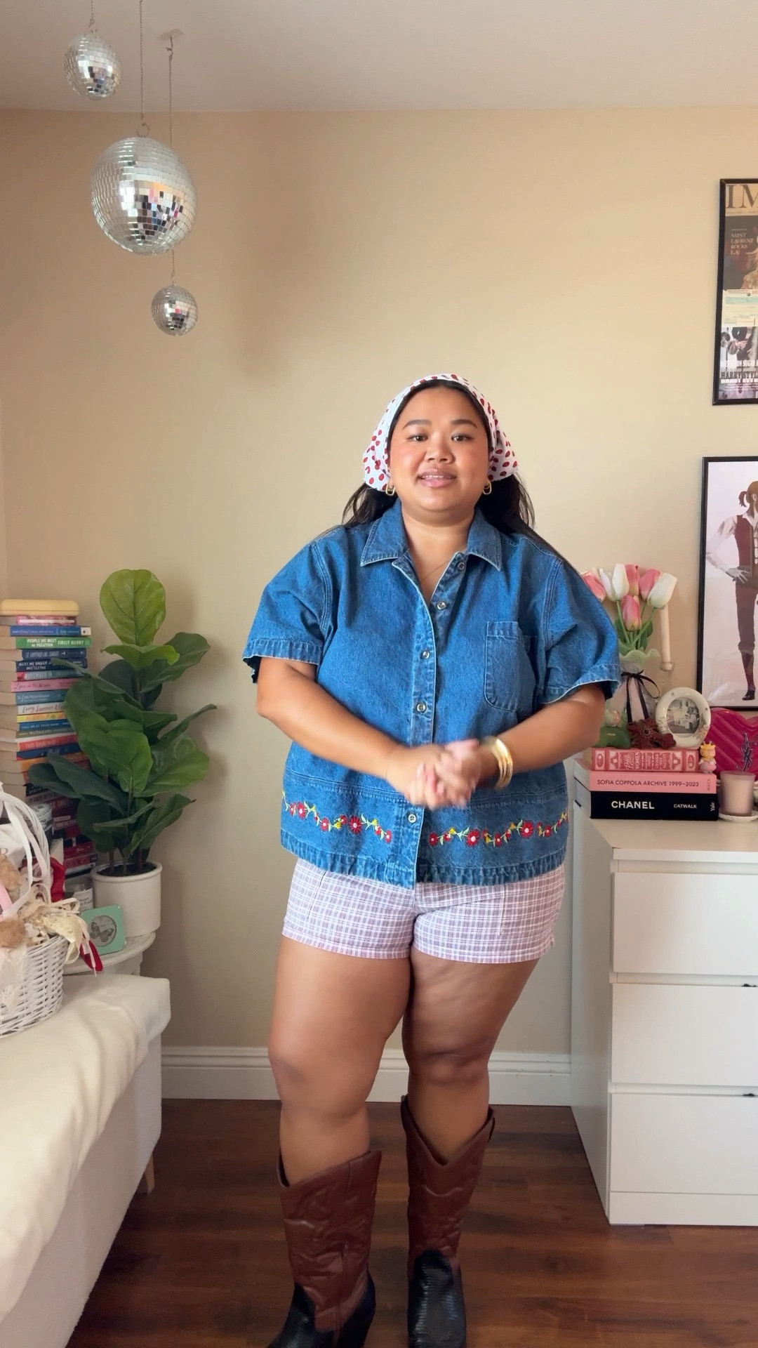 Plus size end of summer/fall outfit 🌻 sizes I’m wearing! Shorts: US 20, top is originally thrifted, boots are old Just Fab

#LTKStyleTip #LTKSeasonal #LTKPlusSize