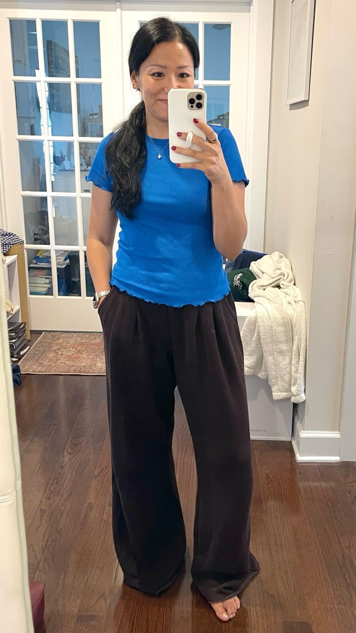 Size small tee
Size XS sweat pants (brown is currently out of stock)

#LTKSaleAlert #LTKOver40 #LTKSeasonal