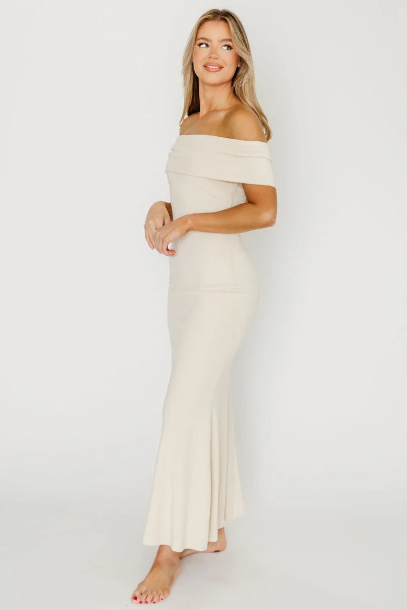 Monroe Maxi Dress in Ivory - Bump Friendly *1/12 PRE-ORDER* | Worth Collective