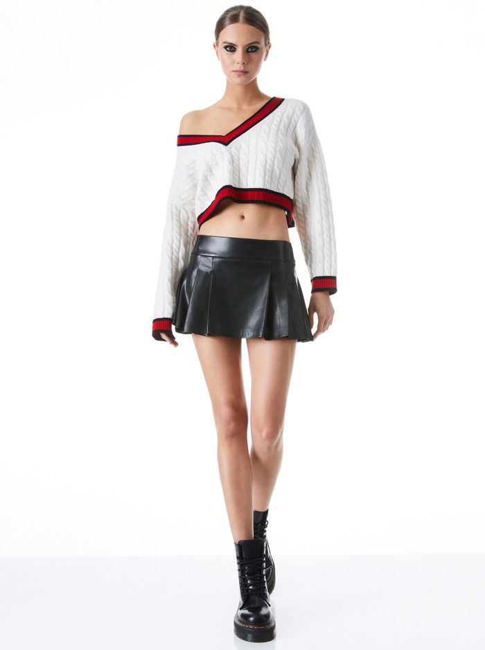 AYDEN CROPPED V-NECK PULLOVER | Alice + Olivia