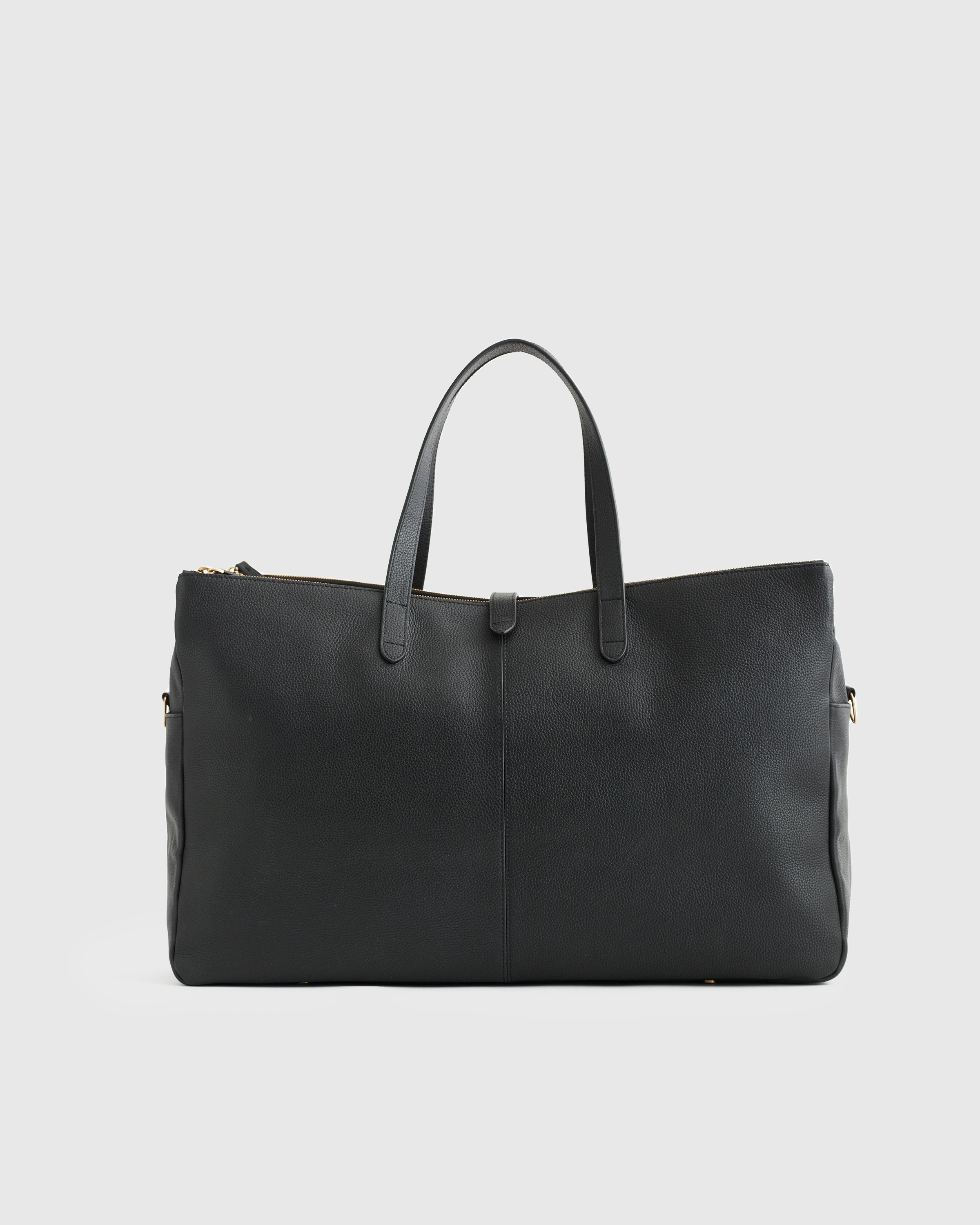 Quince | Women's Italian Leather Triple Compartment Weekender in Black | Quince