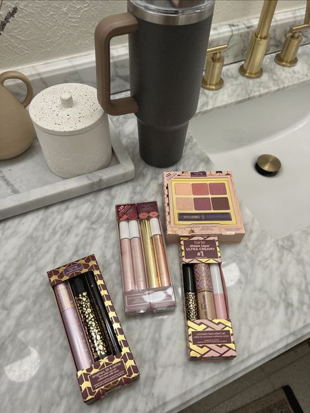 Stocking stuffers for her! Tarte is 40% off today for cyber monday!!! Huge sale! 

#LTKGiftGuide #LTKCyberweek