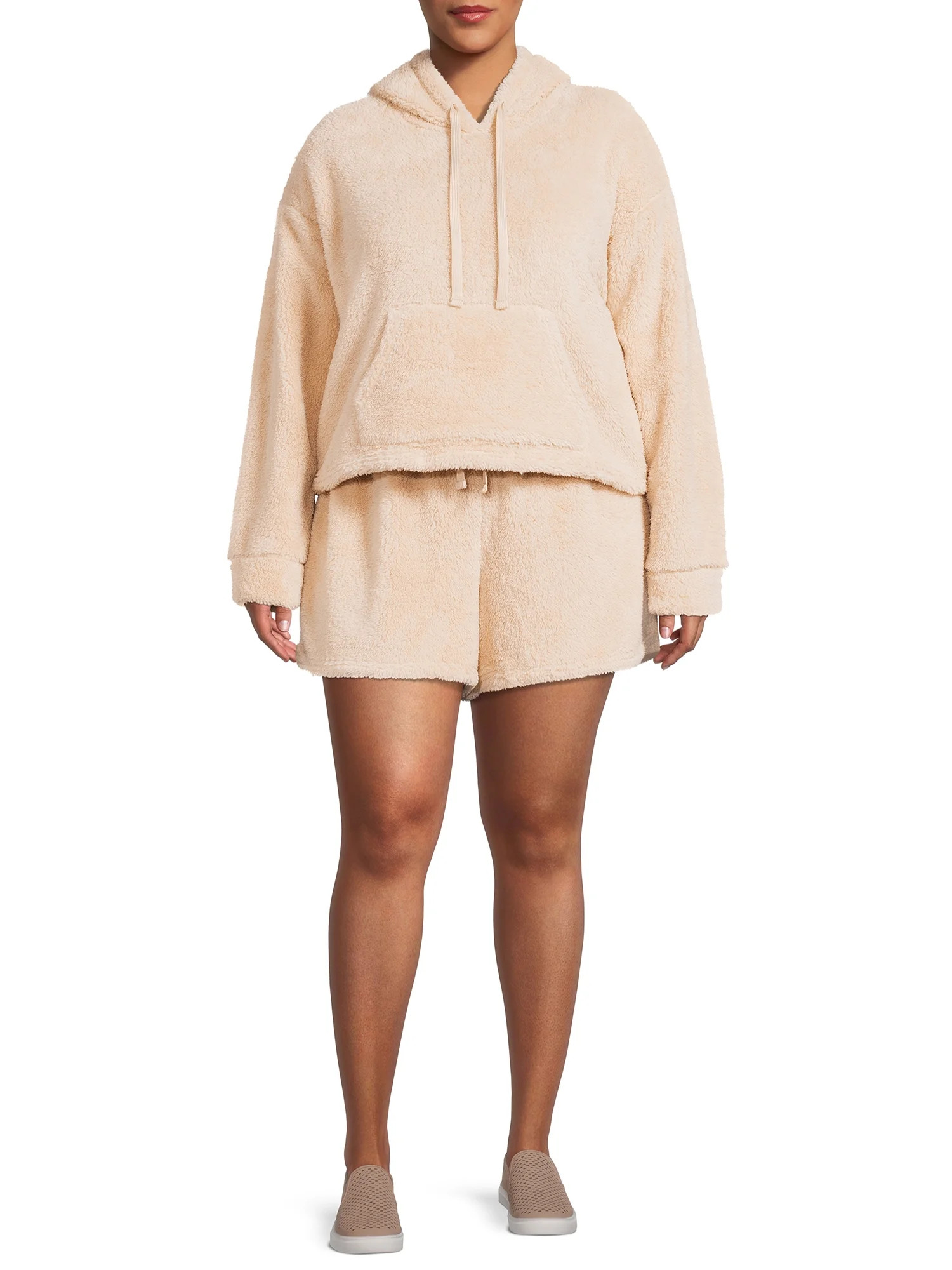 No Boundaries Juniors' Plus Size Cozy Faux Sherpa Hoodie and Shorts Set, 2-Piece - Walmart.com | Walmart (US)