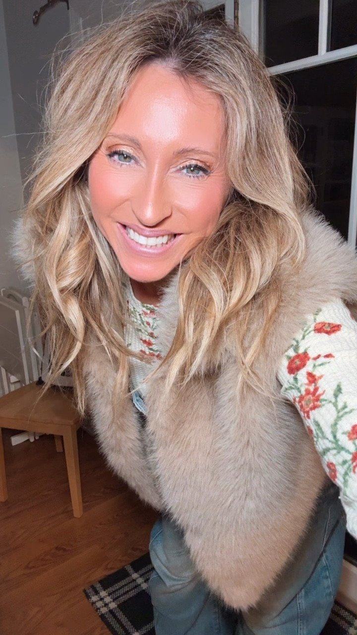 Thermals are my favorite base layer… it’s still been colder here so pulling for my favorite tops to style… still rocking all my fur vests too… love this fun little look ❤️

#LTKootd #LTKgrwm