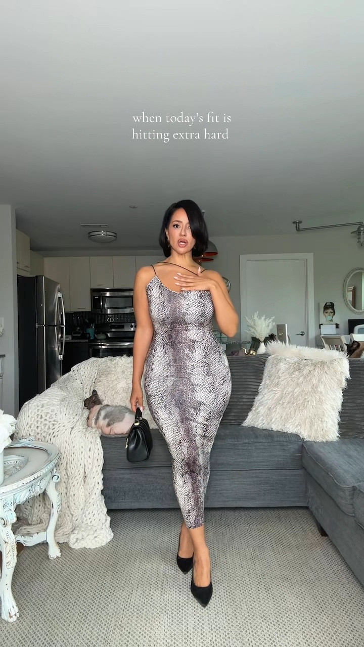 LATE SPRING / SUMMER DATE OUTFIT 😍 Love this dress sm I also have it in leopard print. She is the moment. 🐍🖤

Sizing ⬇️

5’3 
Size 8 / Medium
Bust: 34DDD
Waist: 28”
Hips: 43”
Wearing Size Medium 

over 40, millennial, petite, petite curvy, curvy, size 8, midsize, summer outfit, date night outfit, midi dress 

#LTKOver40 #LTKFindsUnder50 #LTKStyleTip