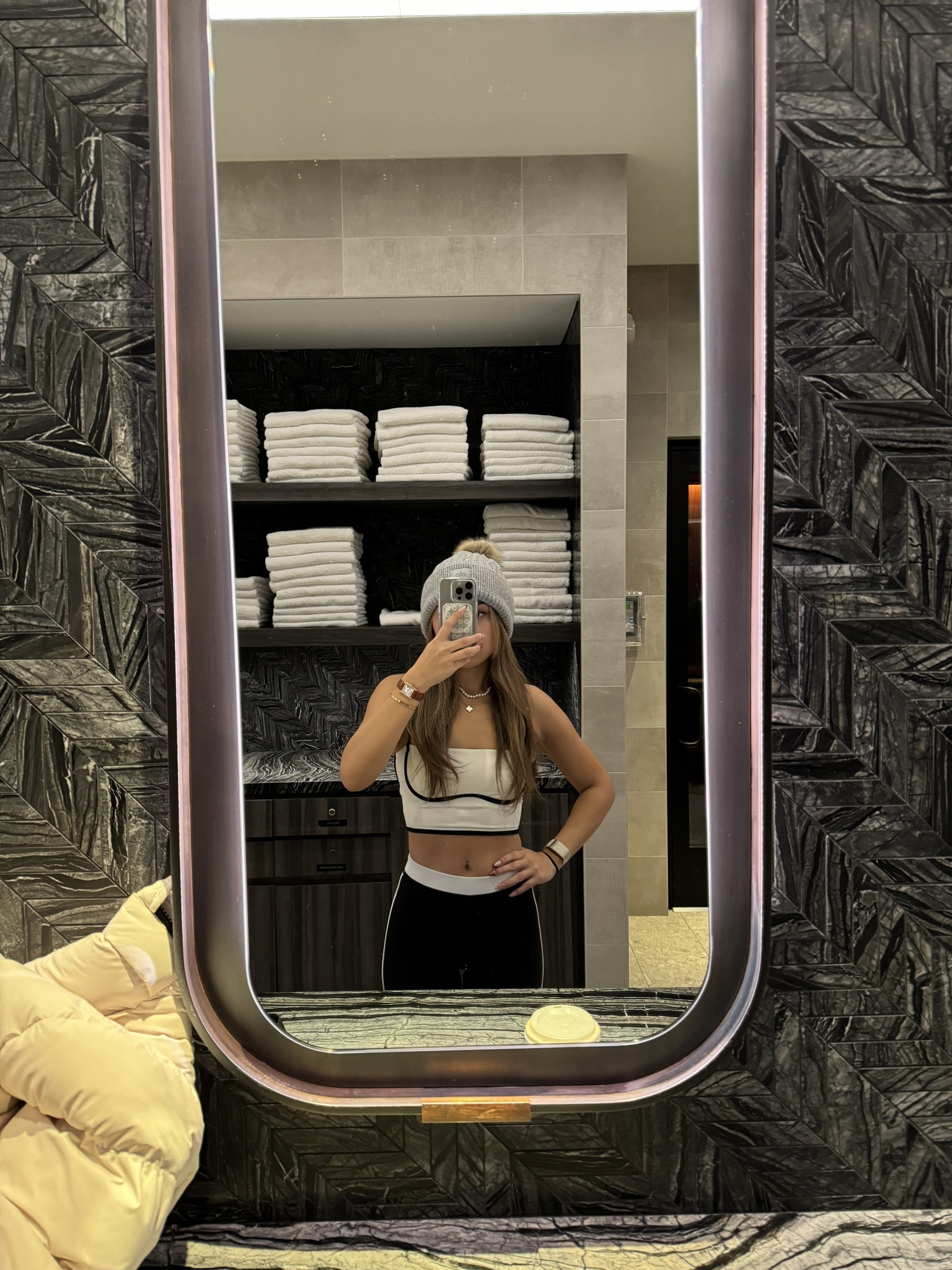 Cozy vibes ☁️✨🤍

#LTKSeasonal #LTKstyletip #LTKfitness