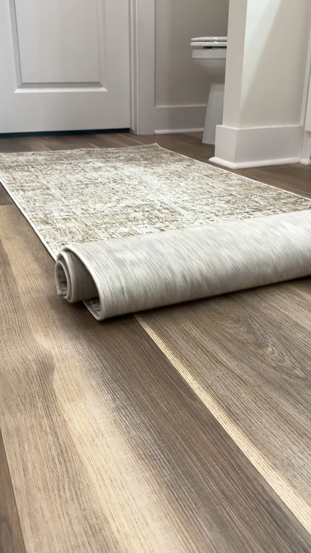 This rug!!! 👏🏻☁️🤎 so so beautiful! This is the new Loloi rug from the Amber Lewis collection and I couldn’t be more obsessed!! 

#rugs #ruginspo #bathroom #bathroomrug #homeinterior

#LTKhome #LTKfindsunder100 #LTKstyletip