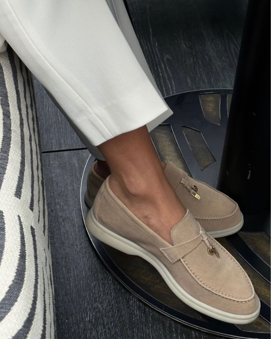 Loro piana women summer walk shoe 

#LTKstyletip #LTKHolidaySale #LTKfamily