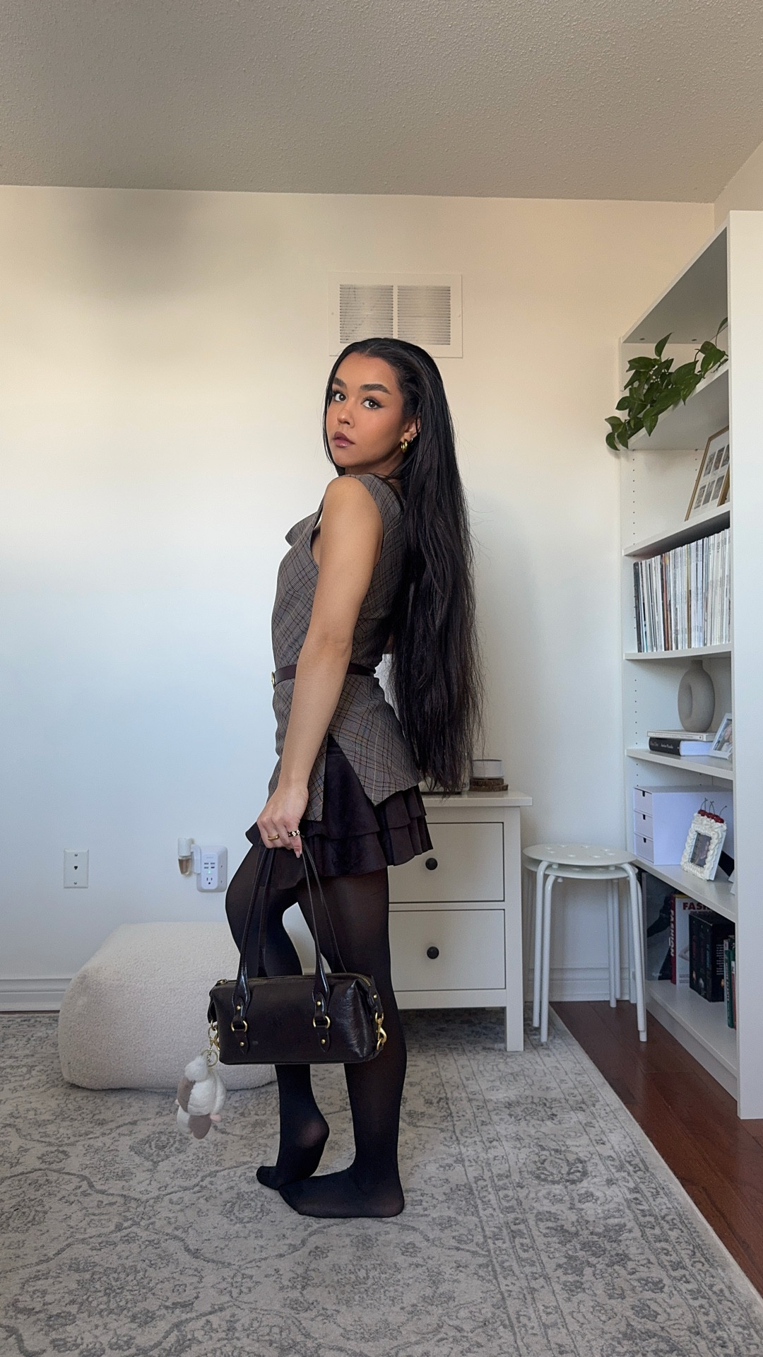 Top (Olivaceous): XS
Skirt (Zara): XS
Belt: XS

#LTKdatenight #LTKstyletip