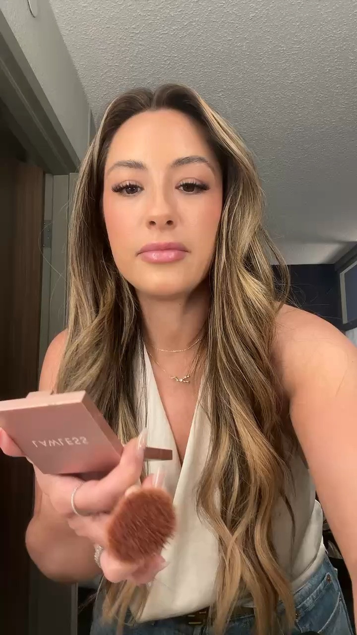 Can’t stop using the lawless blush! 💞

Shade: Angel

#LTKdayinmylife #LTKBeauty