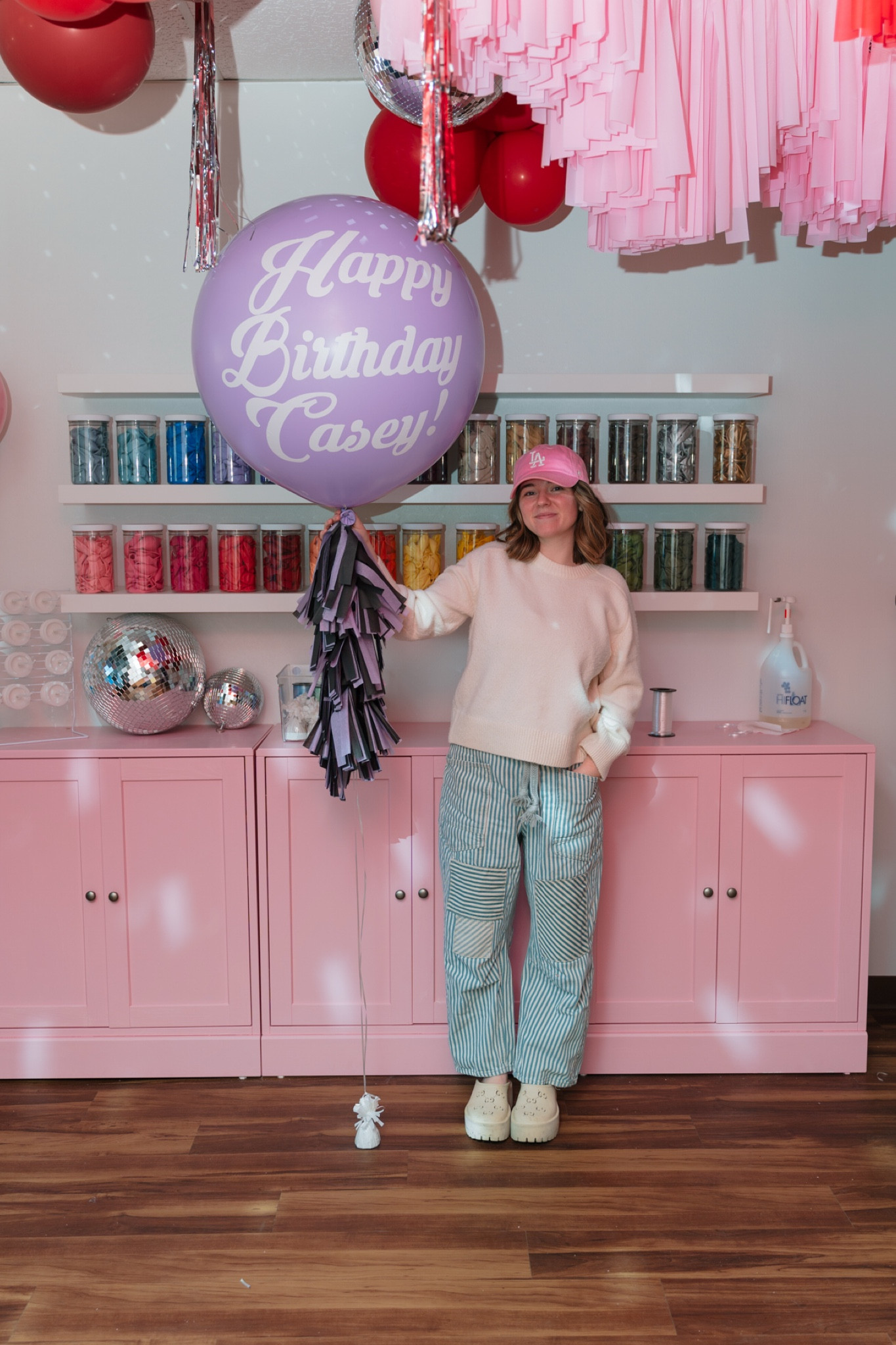 Casual everyday outfit 

Sweater is Abercrombie 
Pants are Free People (runs large)
Shoes are Gucci
Hat is Amazon
Purse is Louis Vuitton

#LTKStyleTip