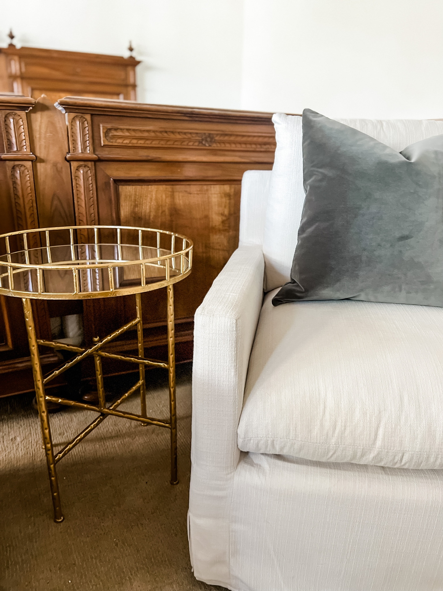 Love my new brass table! This is a great designer look for way less from Amazon! I am using it in my guest bedroom and it fits perfectly between to swivel armchairs. 

World market, accent chair, swivel chair, Brass table, round table, living room furniture, bedroom furniture, office furniture, sitting room furniture, Gold table, classic home, traditional home, neutral home #amazon #amazonhome 




#LTKstyletip #LTKhome #LTKunder100