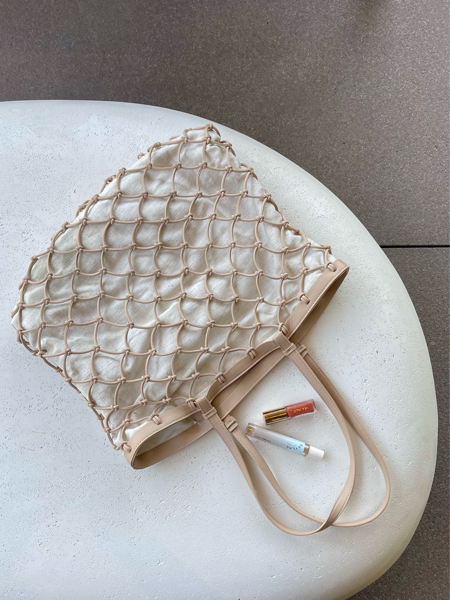 My everyday tote bag 🐚

#LTKitbag