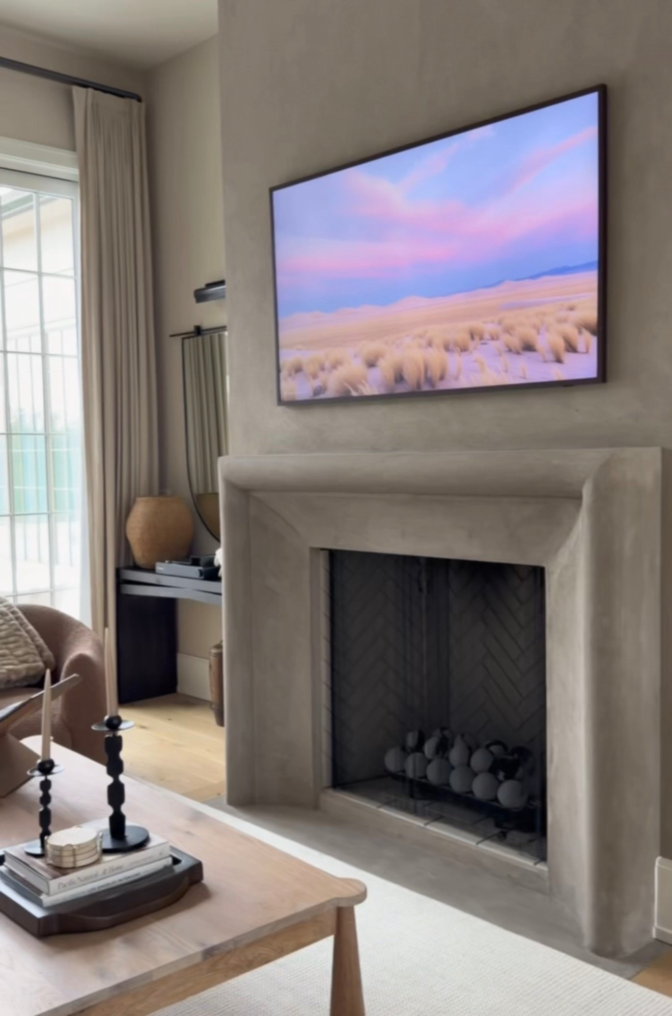 Did you know the Samsung Frame TV has: 
- AI Color Match art curation
- Generative Wallpaper (AI created art) 
- Vision AI Companion 
- Smart Calibration for artwork display

#Ad @samsungUS #samsungpartner