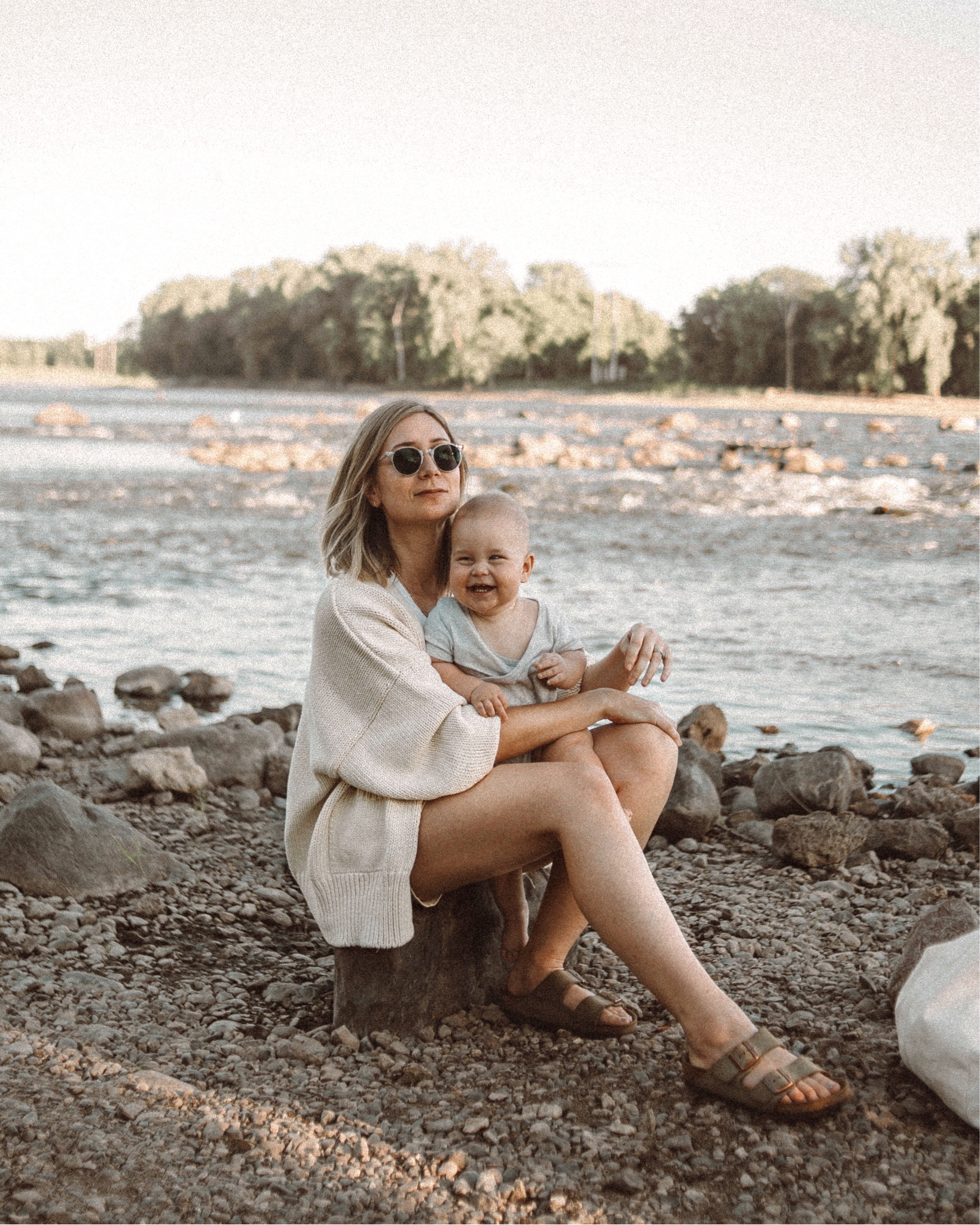 Spring mom outfit idea 

#LTKSeasonal