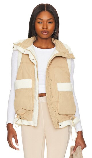 Mila Puffer Vest in Caramel | Revolve Clothing (Global)