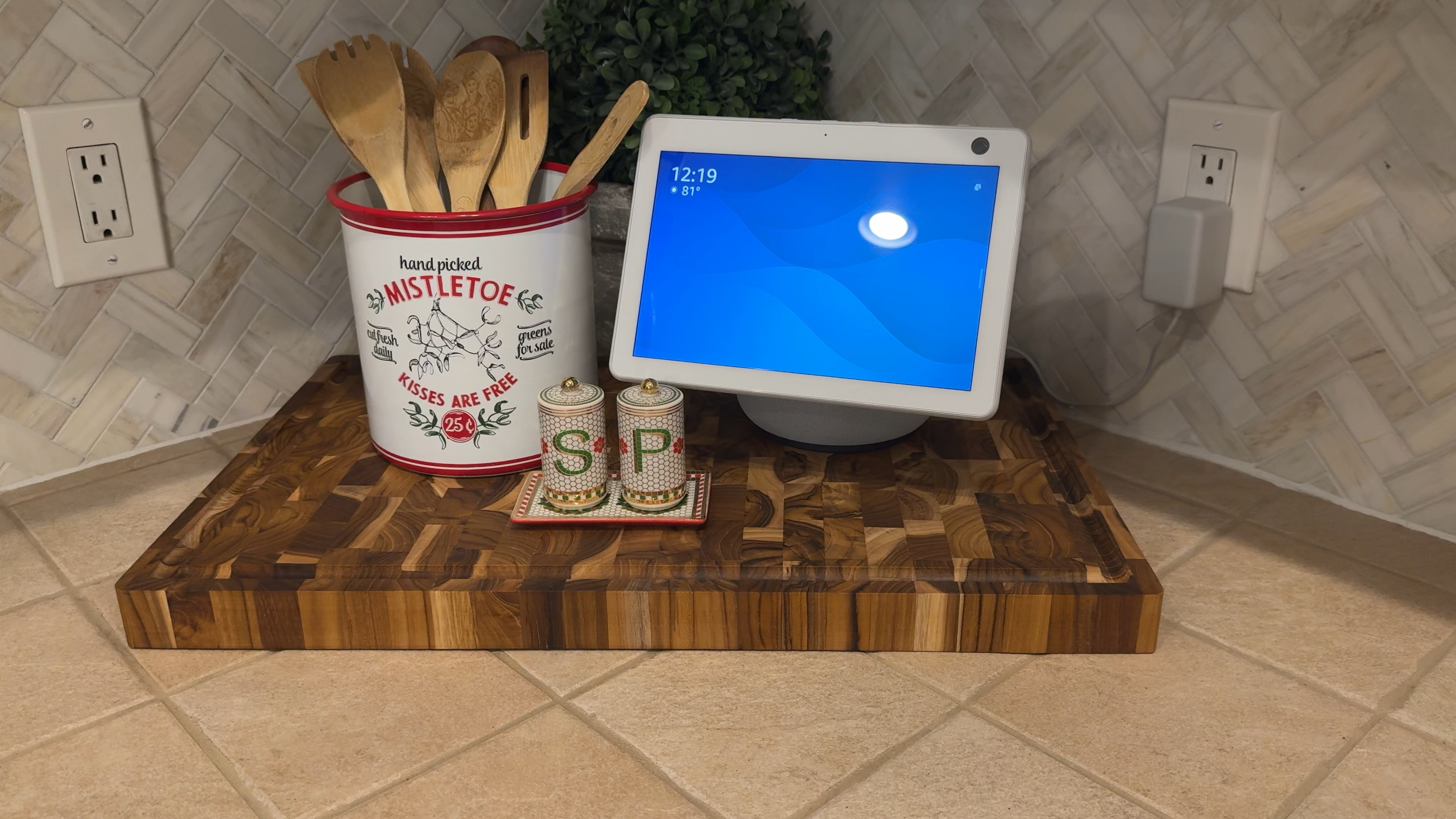 This cutting board makes such a great display for these Christmas salt and pepper shakers!  

#LTKhome #LTKfindsunder50 #LTKSeasonal