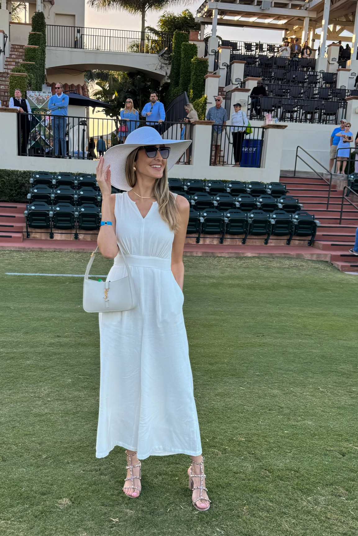 Amazon jumpsuit that has an amazing quality, and it looks beautiful and chic. 
It runs tts. I am wearing a size small 


#LTKover40 #LTKtravel #LTKstyletip