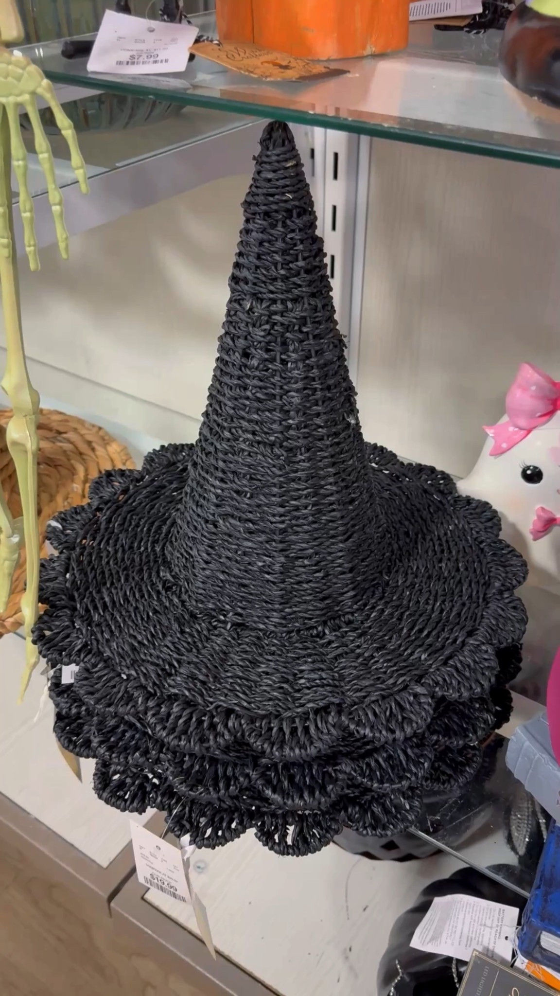 HomeGoods halloween, Marshalls halloween, TJ maxx halloween, halloween decor, wicker witch hat, wicker halloween decor 

Cute Halloween finds at HomeGoods!😍🎃🩷 


#LTKHome #LTKFindsUnder100 #LTKFindsUnder50
