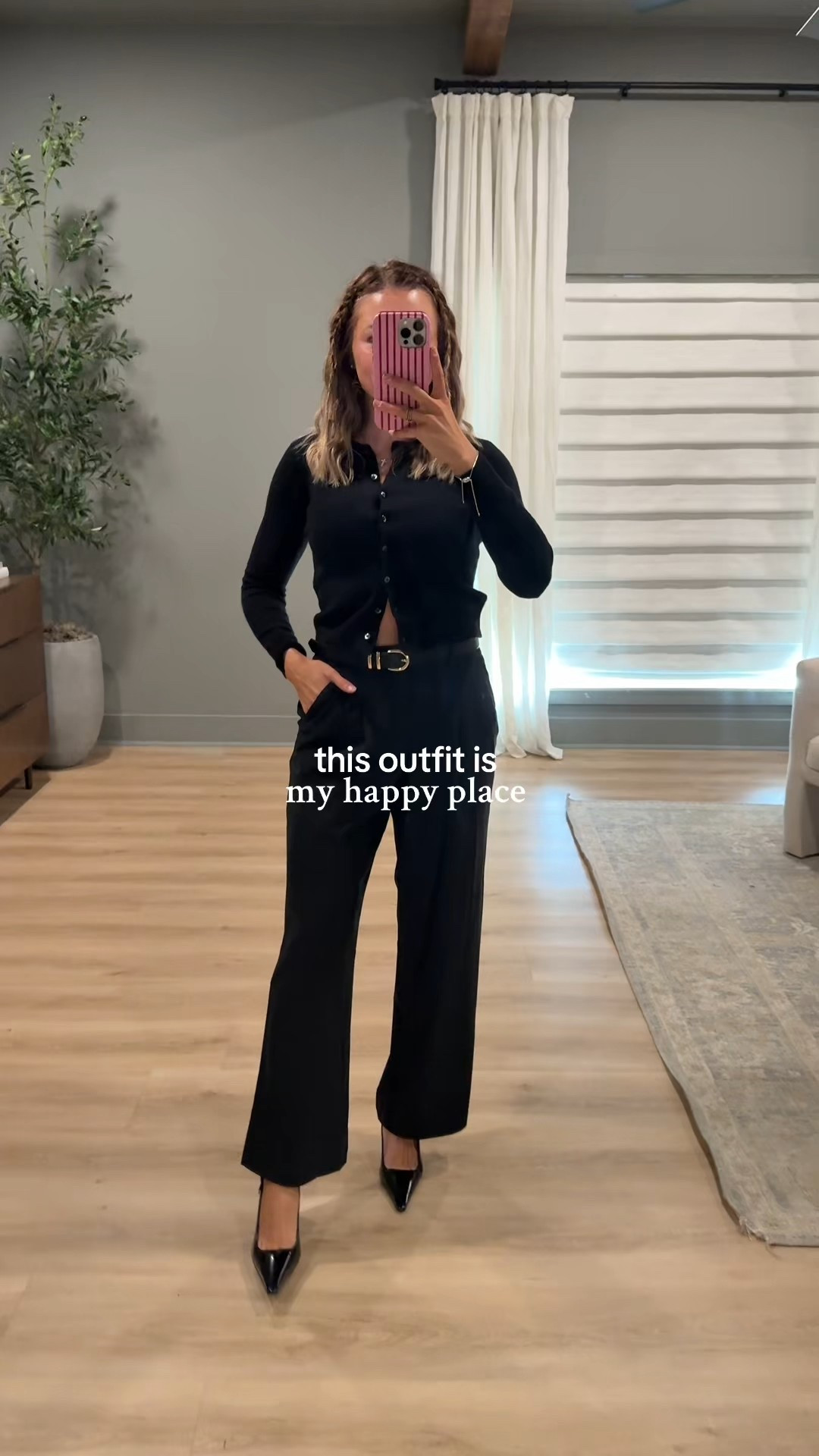 This old navy outfit is everything! Wearing an XS petite in both 

#LTKStyleTip #LTKFindsUnder50 #LTKSeasonal