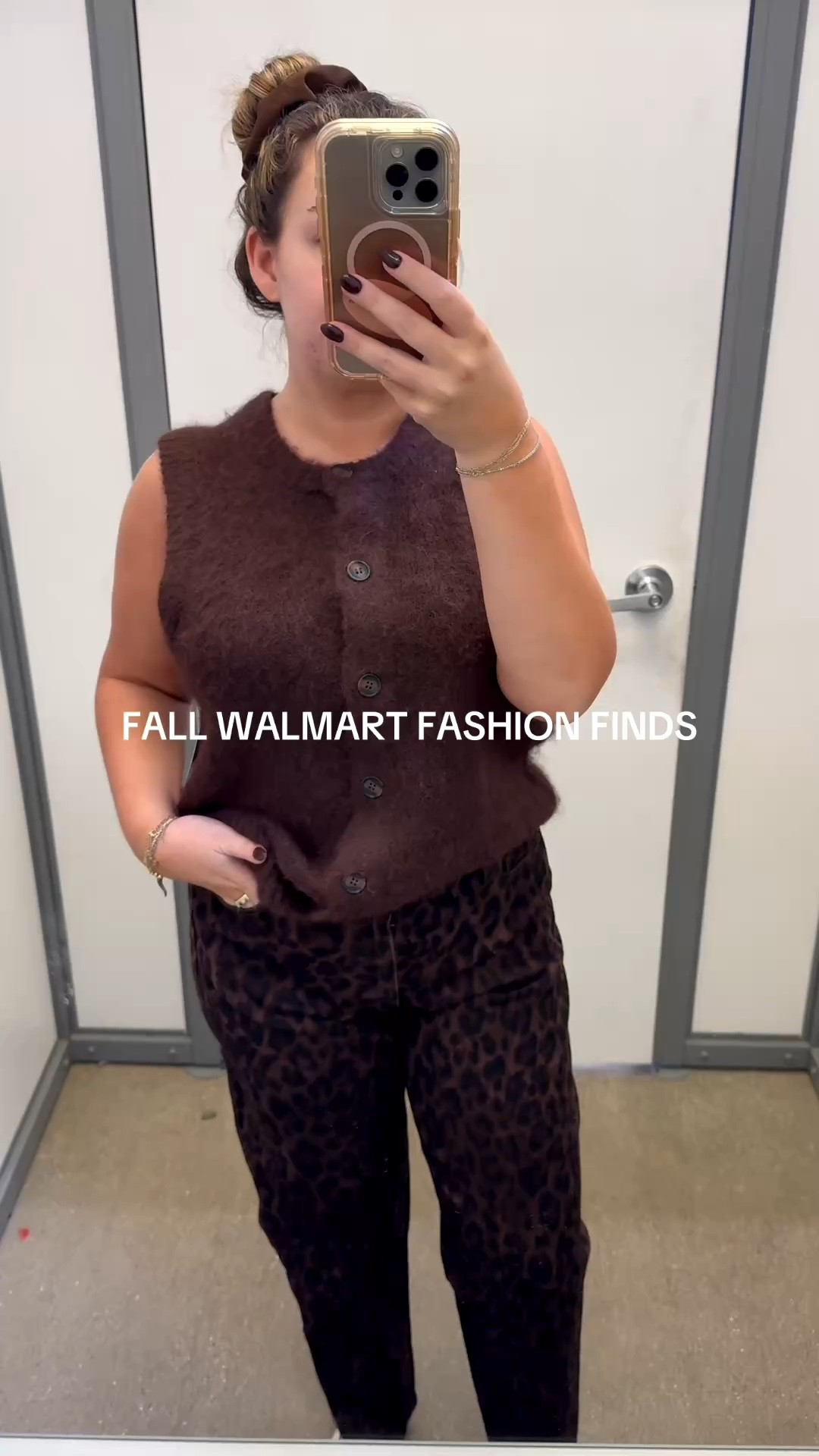 Fall Women’s fashion I found on my latest @Walmart run 🤎 obsessed with this tapestry barn jacket & barrel jeans from Free Assembly 🤌🏻 so good #fallfashion #walmartfashion #walmartfinds #falltrends #barreljeans

#LTKNYFW #LTKootd #LTKSaleAlert