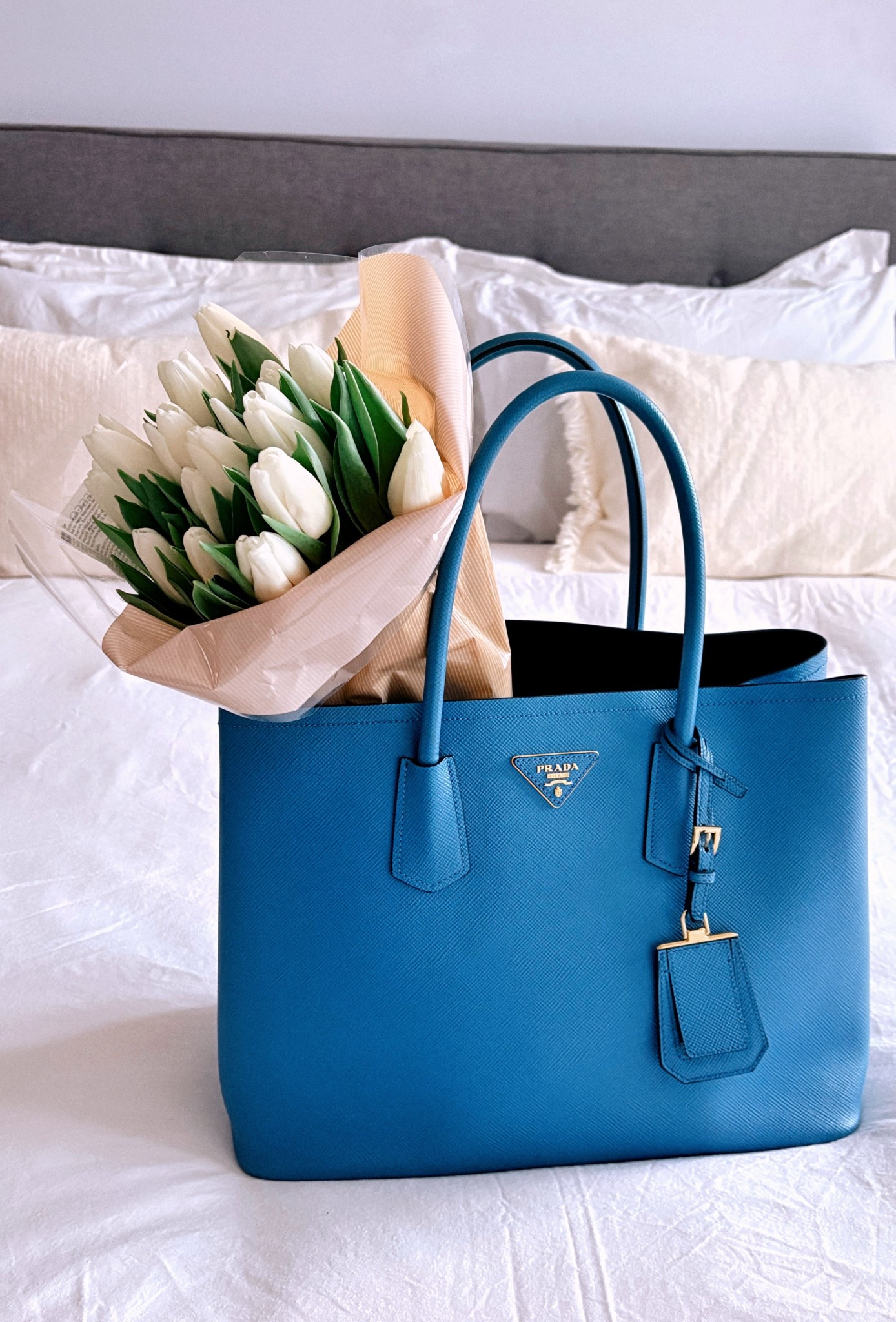 Prada blues 💙

#LTKuk #LTKbag #LTKluxury