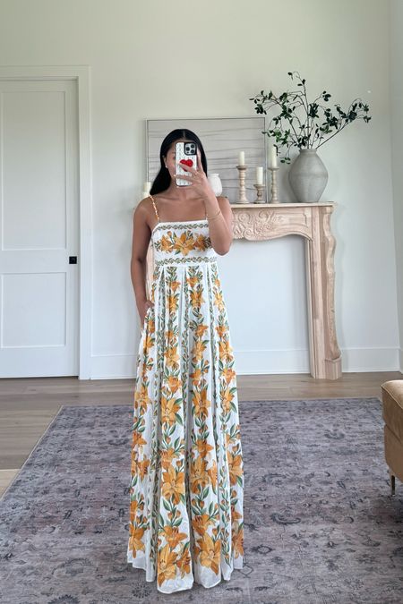 This floral maxi dress is perfect for summer and comes with pockets! 

Size: XS for reference #LTKStyleTip #LTKBeauty

#LTKSeasonal