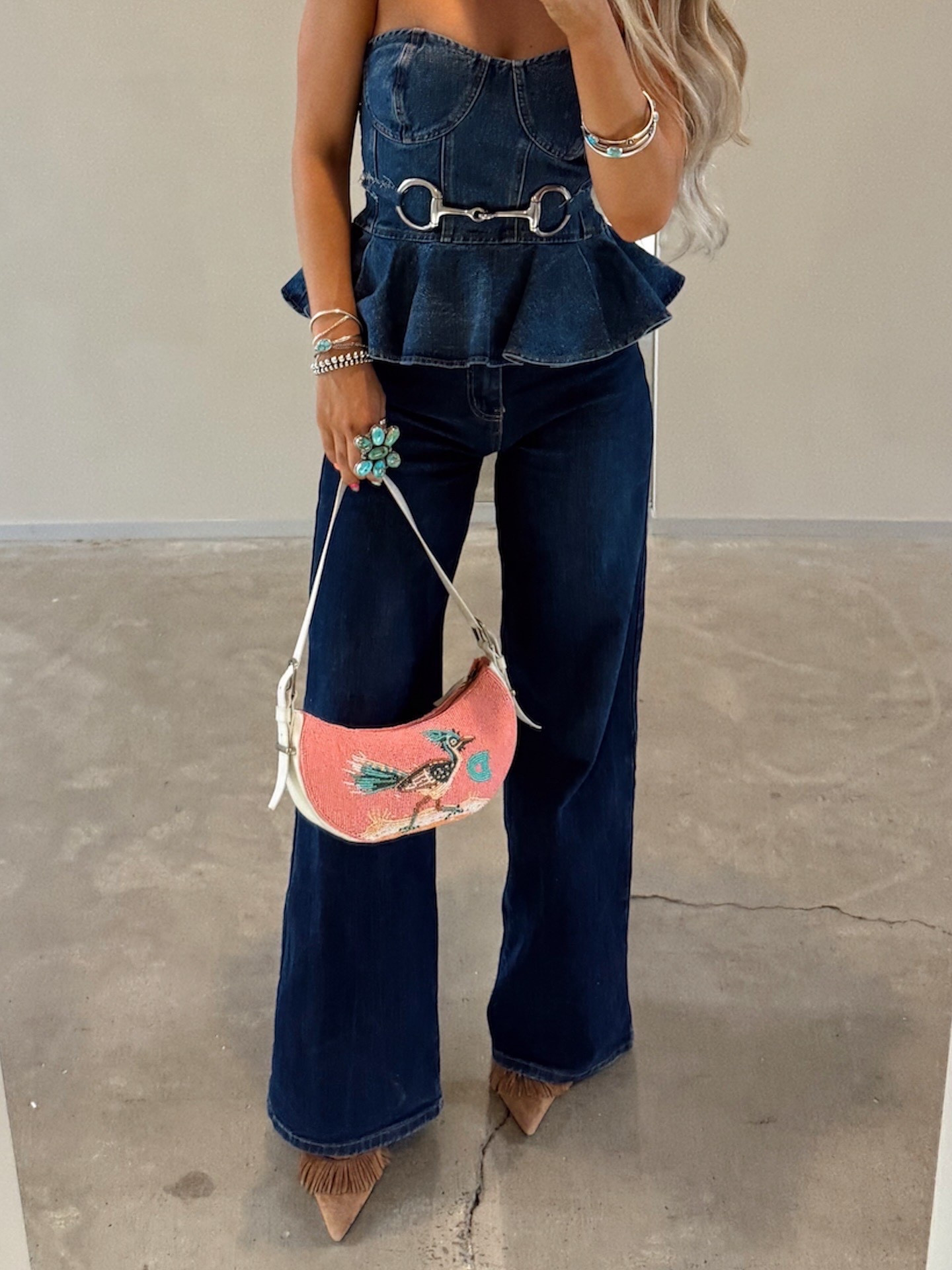 wesa got day 1 details 💘 
— jeans are cowboy stitch! use code MACK to save $$$
— purse is double d ranch 
— belt I made with a horse bit! 
— top is greige goods can’t link 


#LTKStyleTip #LTKShoeCrush