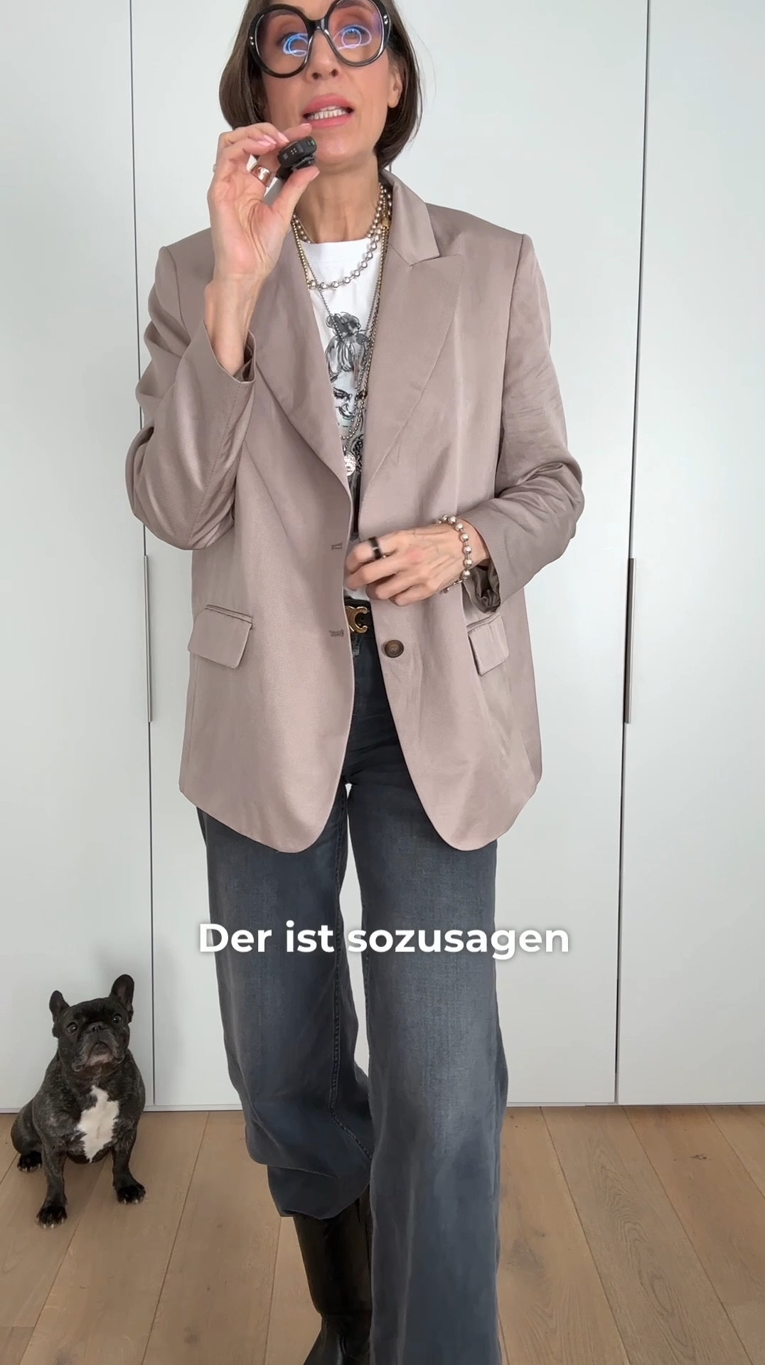 Blazer aus der neuen Frühjahrs Kollektion von Marc Aurel. Mega. Extra groß bestellt. Für einen oversized Style. Gr. 46. Obwohl ich eigentlich Gr. 40 trage. Super leichte Qualität mit u.a. Leinen.  

#LTKü50 #LTKdeutschland #LTKstyletip