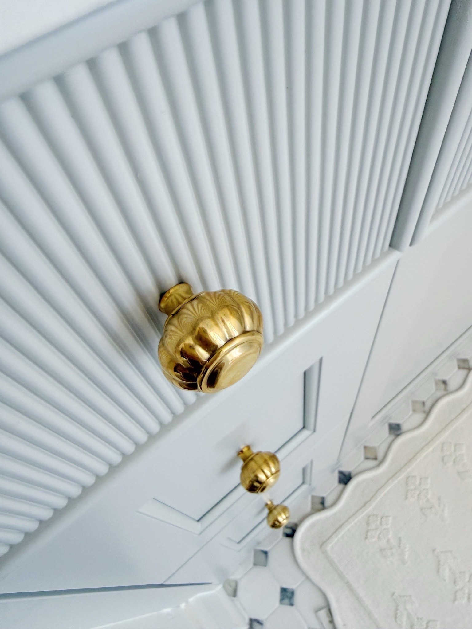 Pretty bathroom hardware and cute new $20 bath mat in my daughter’s bathroom! 

#LTKHome
