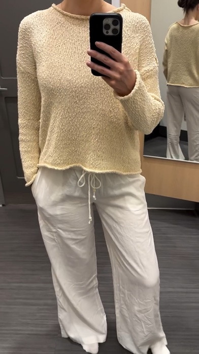 The perfect linen pant at Target!

Comment “shop” and I’ll send you the link!

#target #targetstyle #targetfinds #targethaul #springstyle