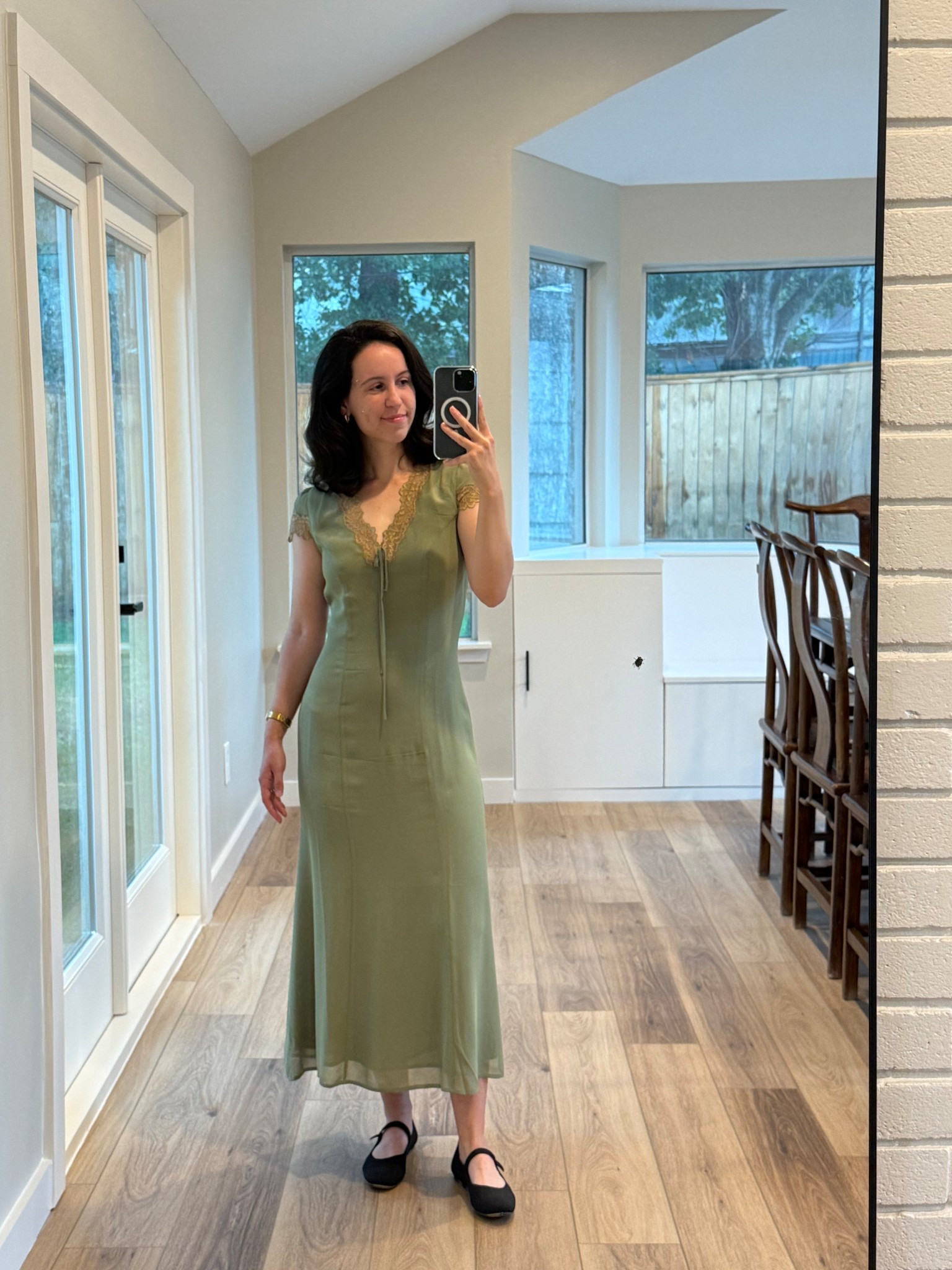 Reformation Midi Dress are the perfect length for my petite ladies! ✨

#LTKSaleAlert #LTKPetite #LTKShoeCrush