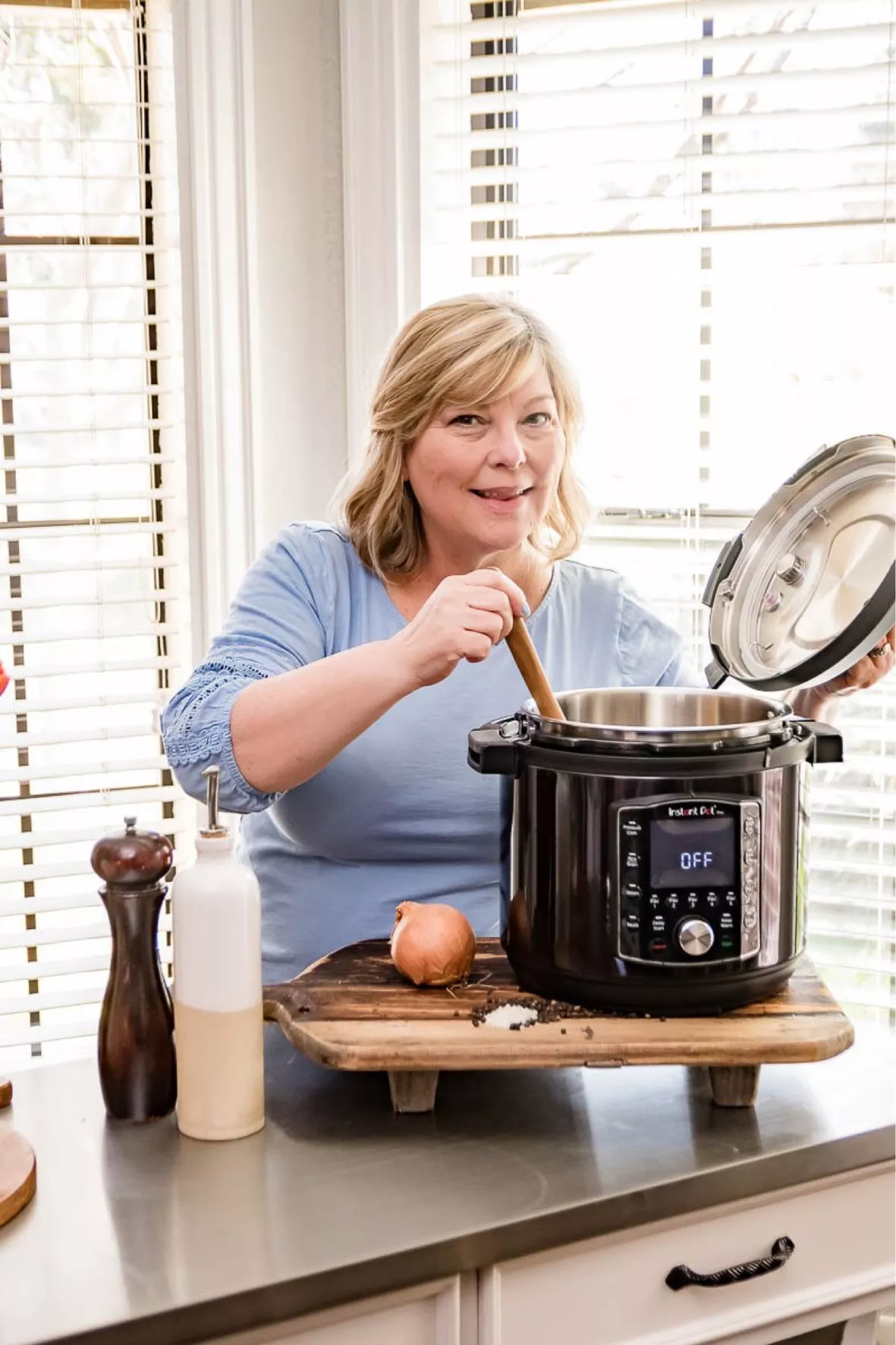  Instant Pot Duo 7-in-1 Electric Pressure Cooker