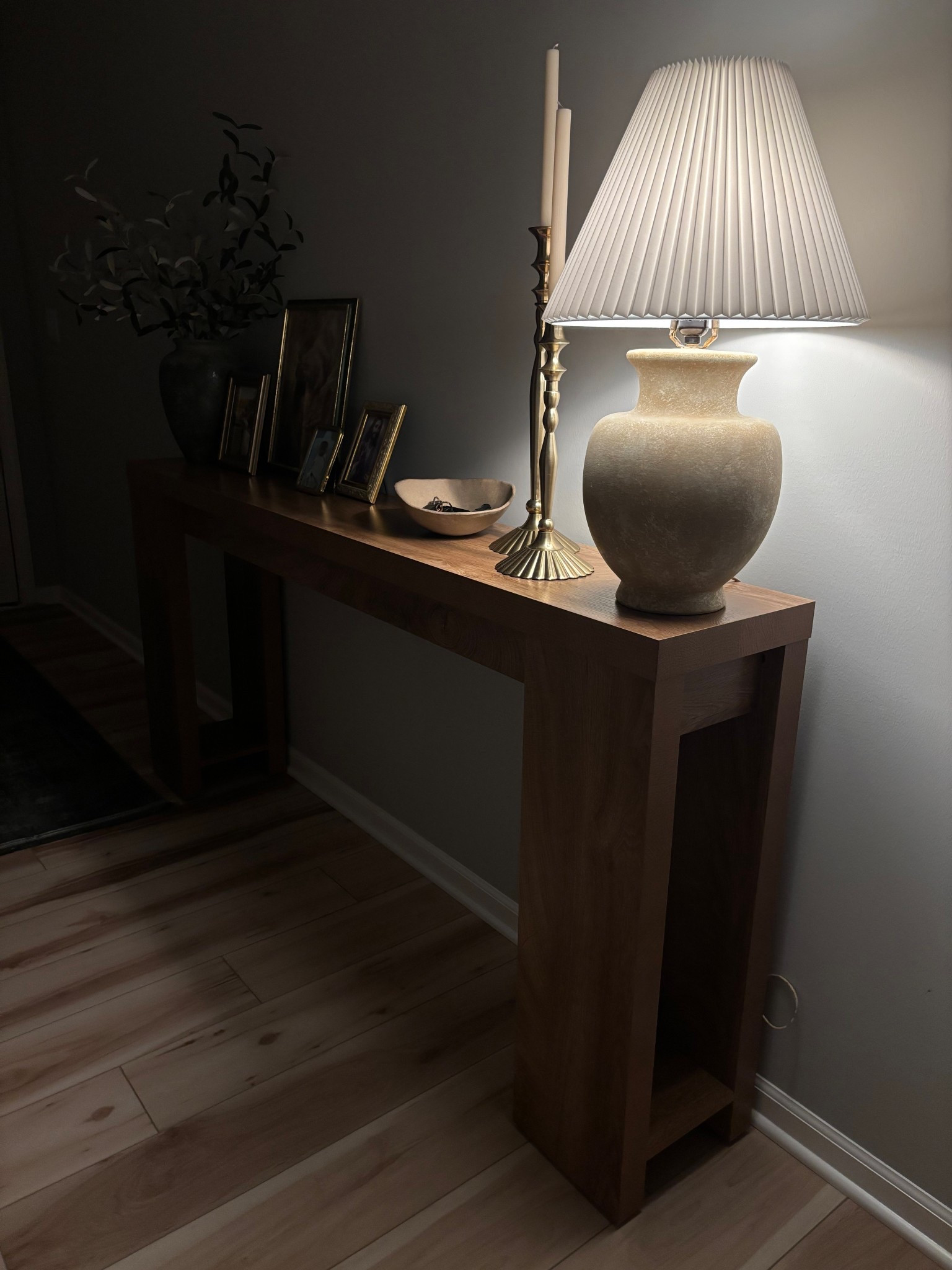 The dreamiest entryway table and my favorite purchase from Amazon! Plenty of room to decorate too.

#LTKHome