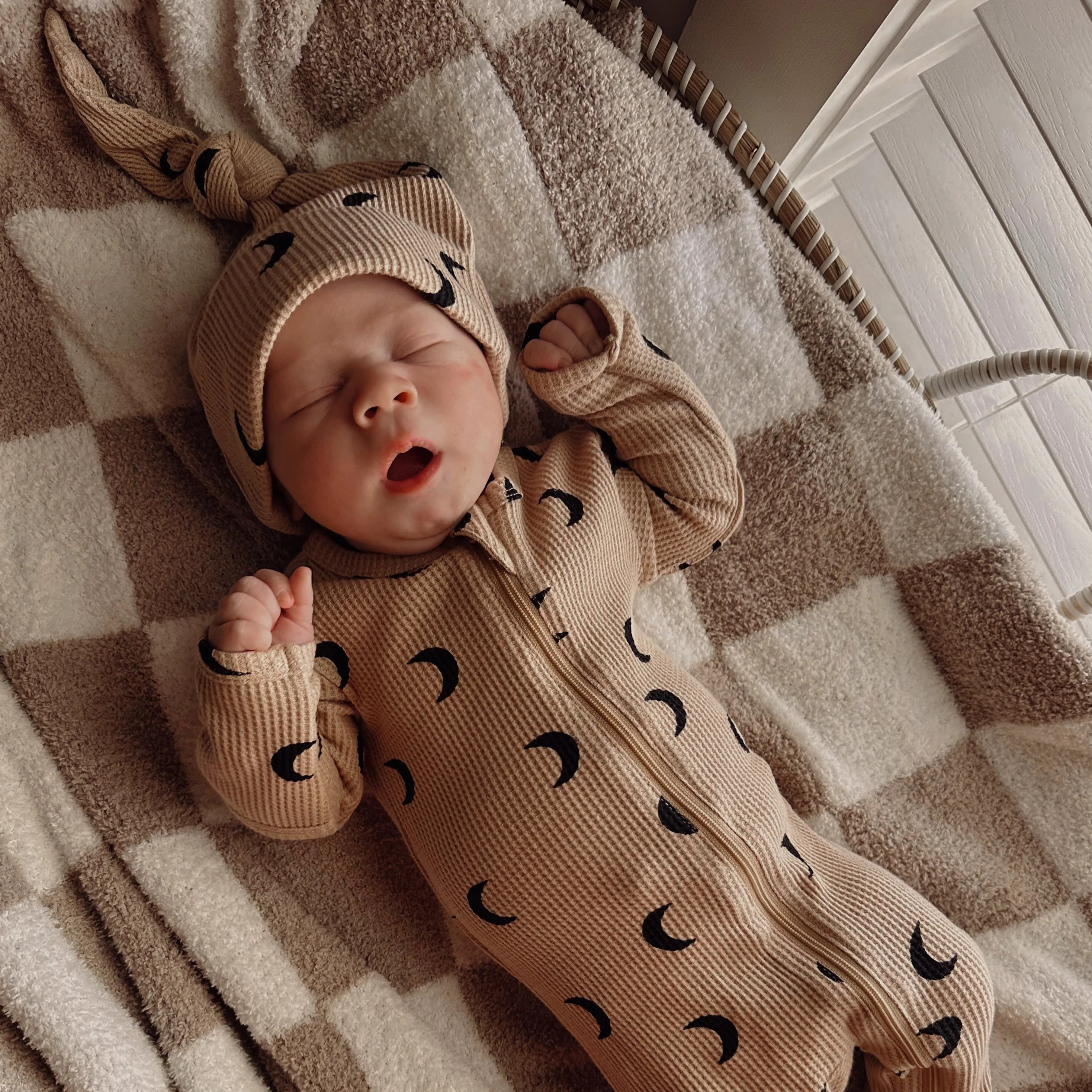 Organic Waffle Basic Zip Footie, Tan/Black Moon | SpearmintLOVE