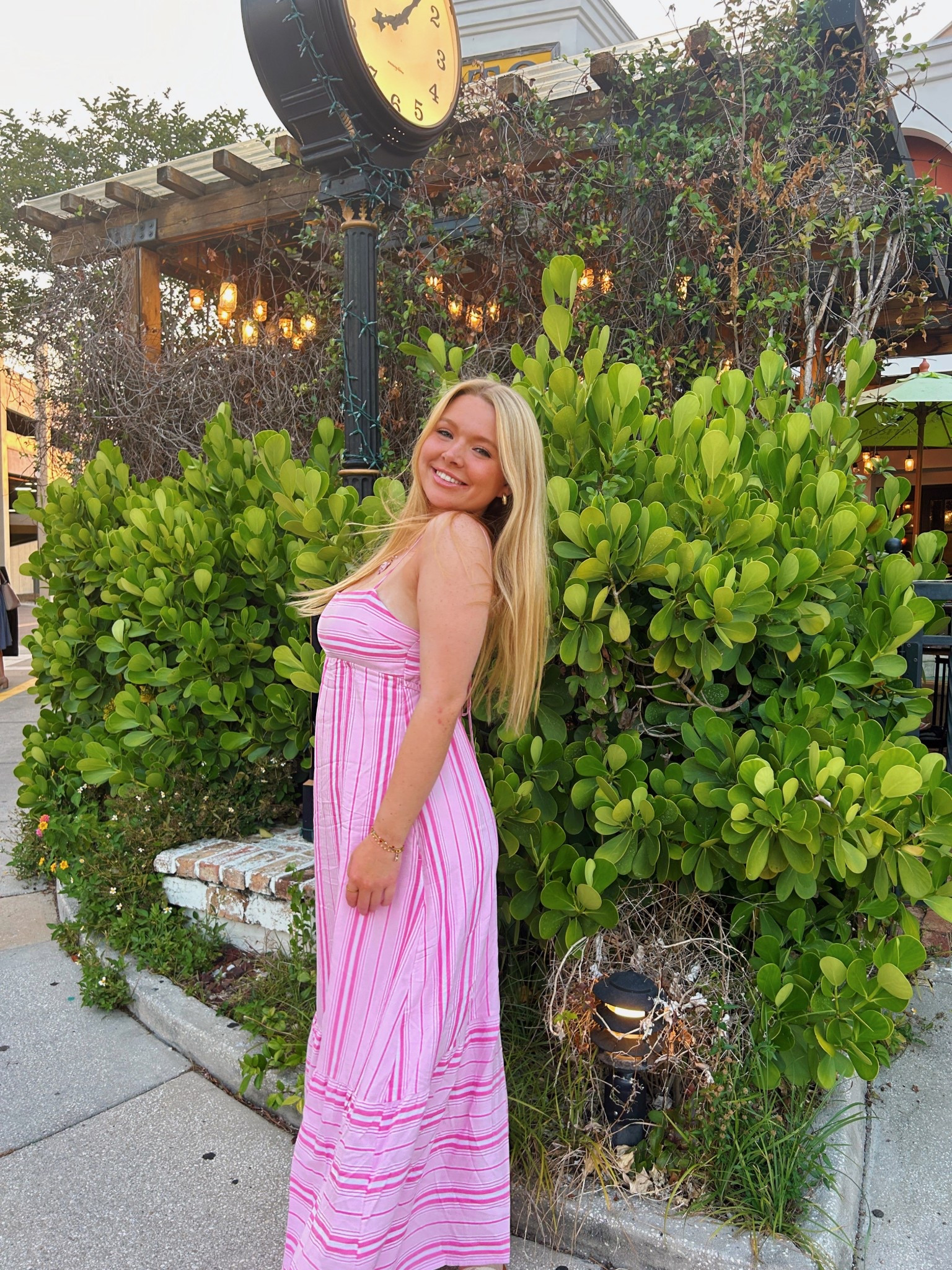 #HollisterPartner wearing size small!!

#LTKSummerEdit #LTKBeauty #LTKStyleTip