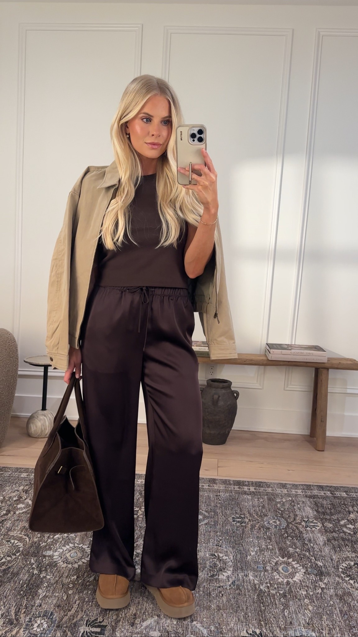 Size medium top, size small regular pants (color: rich mocha brown), size small jacket (color: tan khaki), bag is size large color: coffee #kathleenpost

Fall outfit inspo, fall fashion, satin pants, espresso brown, chocolate brown 