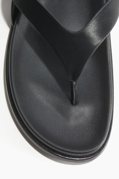 Sandales - Talon plat - Noir - FEMME | H&M FR | H&M (FR, IT, ES, PT, BE)